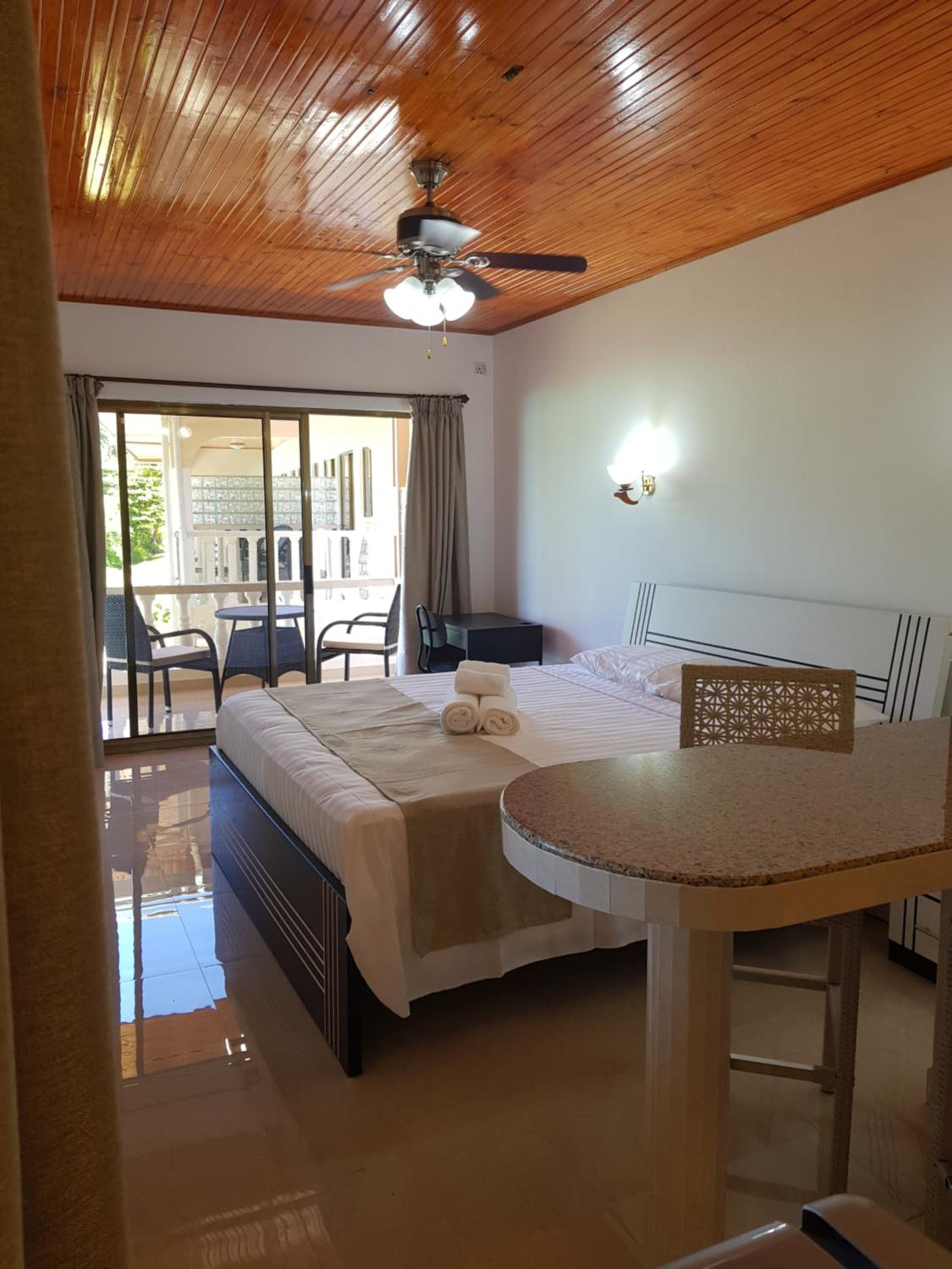 Tourterelle Holiday Home