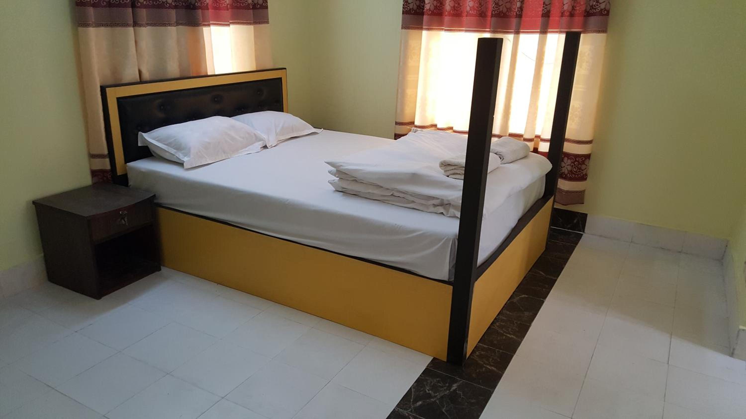 BnB Royal Tourist House Near Tourist Bus Station in Thamel