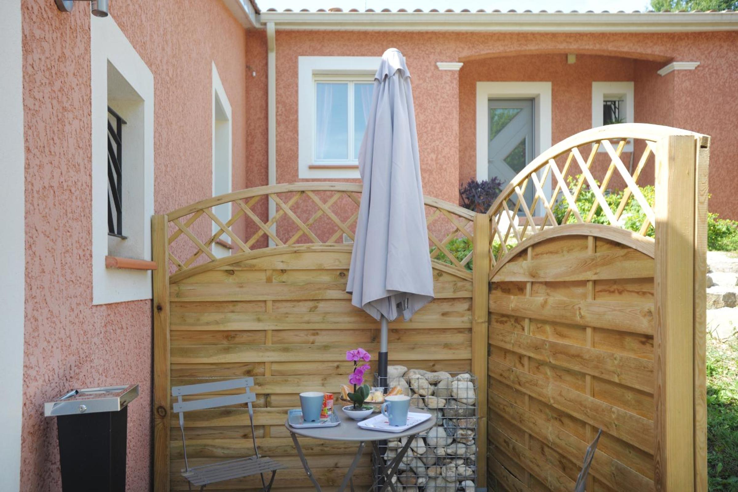DORMIR A MONTAUBAN Logements Carreyrat Calme et Verdoyant