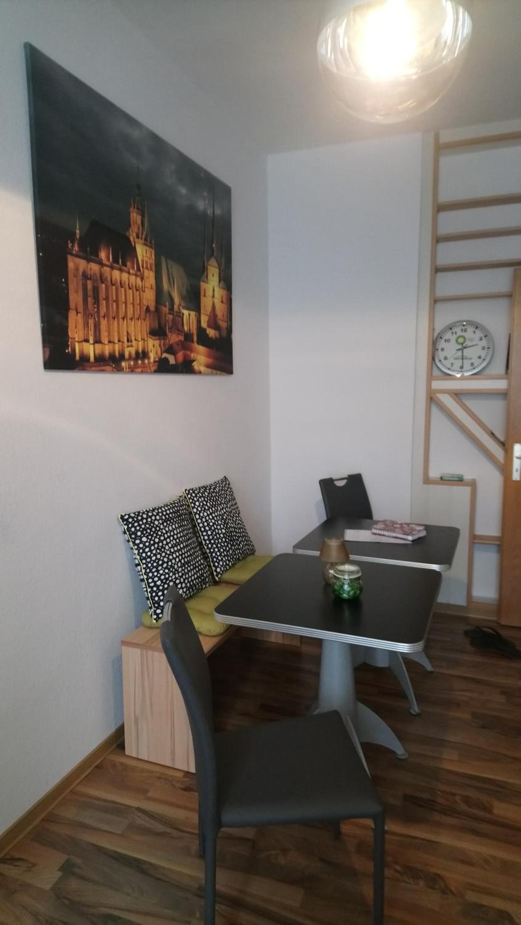 Gemütliche Ferienwohnung im Erdgeschoss- Jenaer Straße
