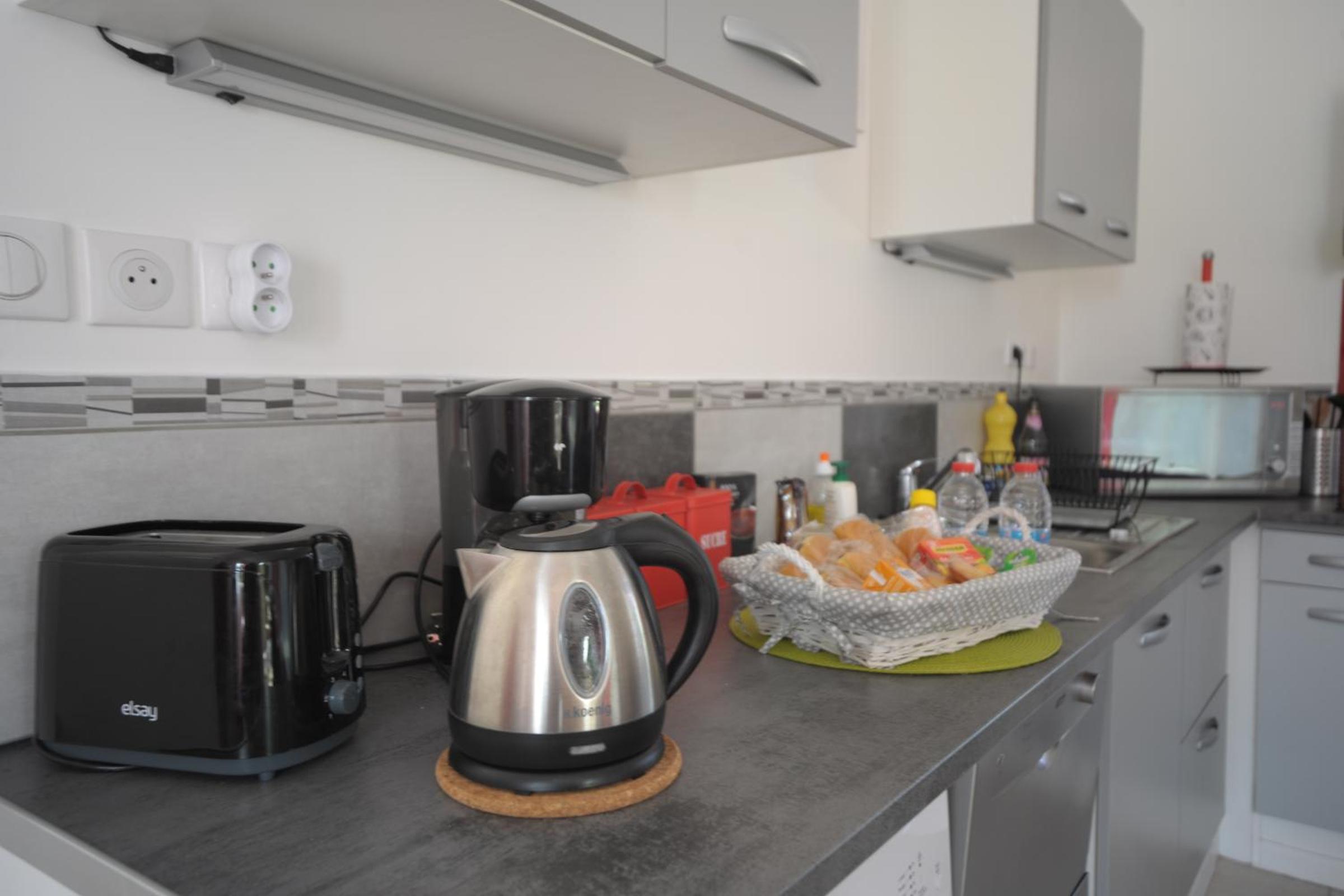 DORMIR A MONTAUBAN Logements Carreyrat Calme et Verdoyant