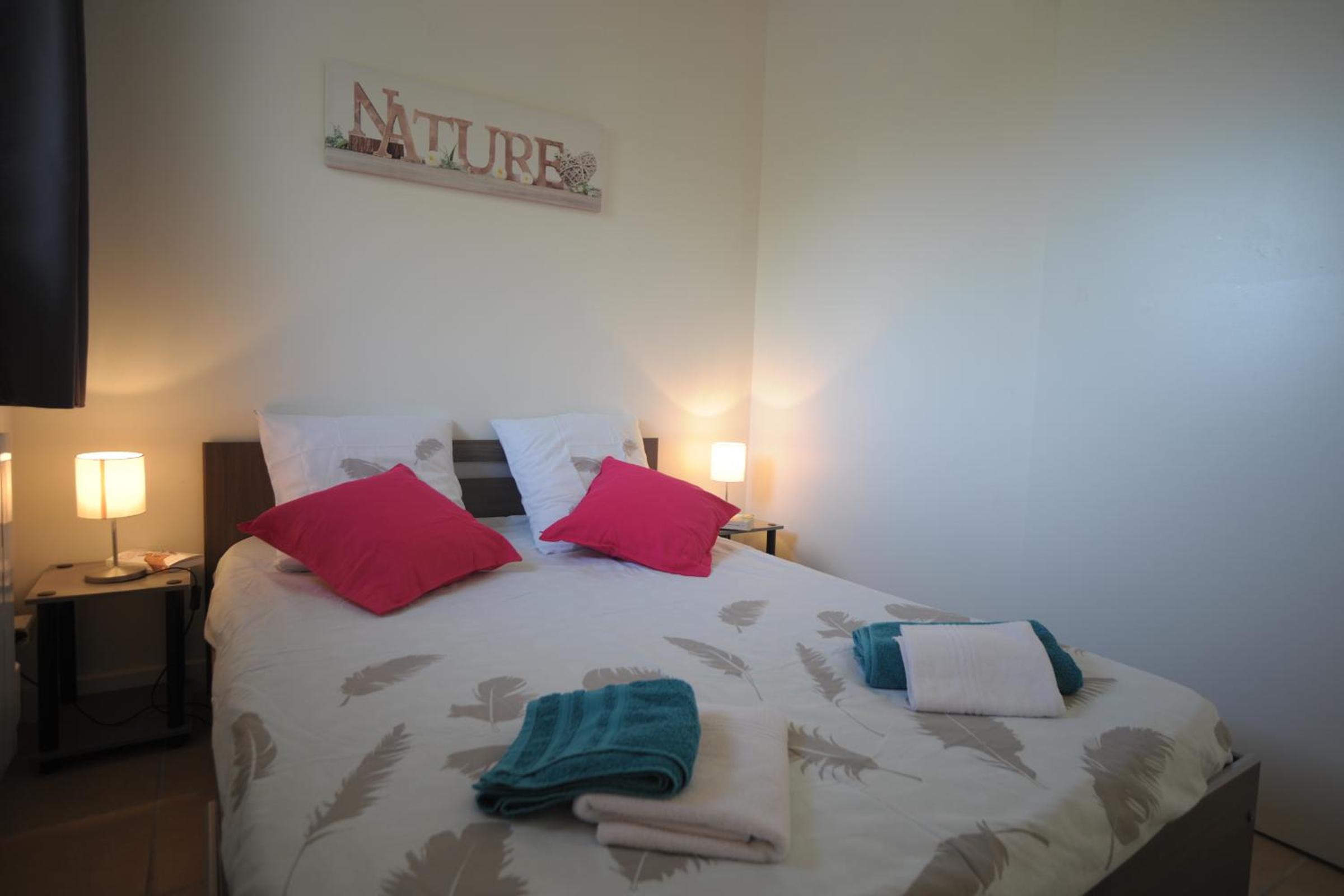 DORMIR A MONTAUBAN Logements Carreyrat Calme et Verdoyant