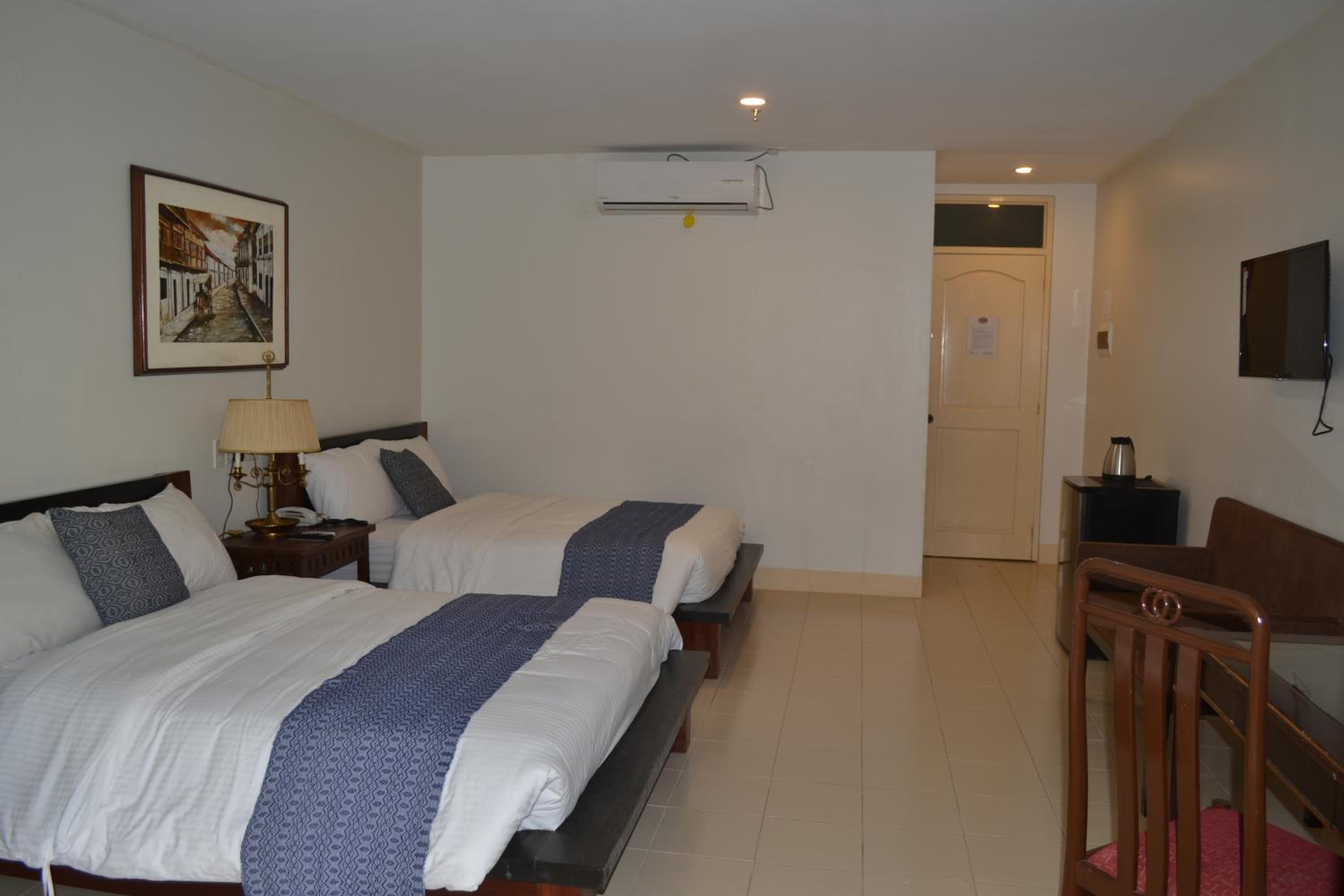 Metro Vigan Inn