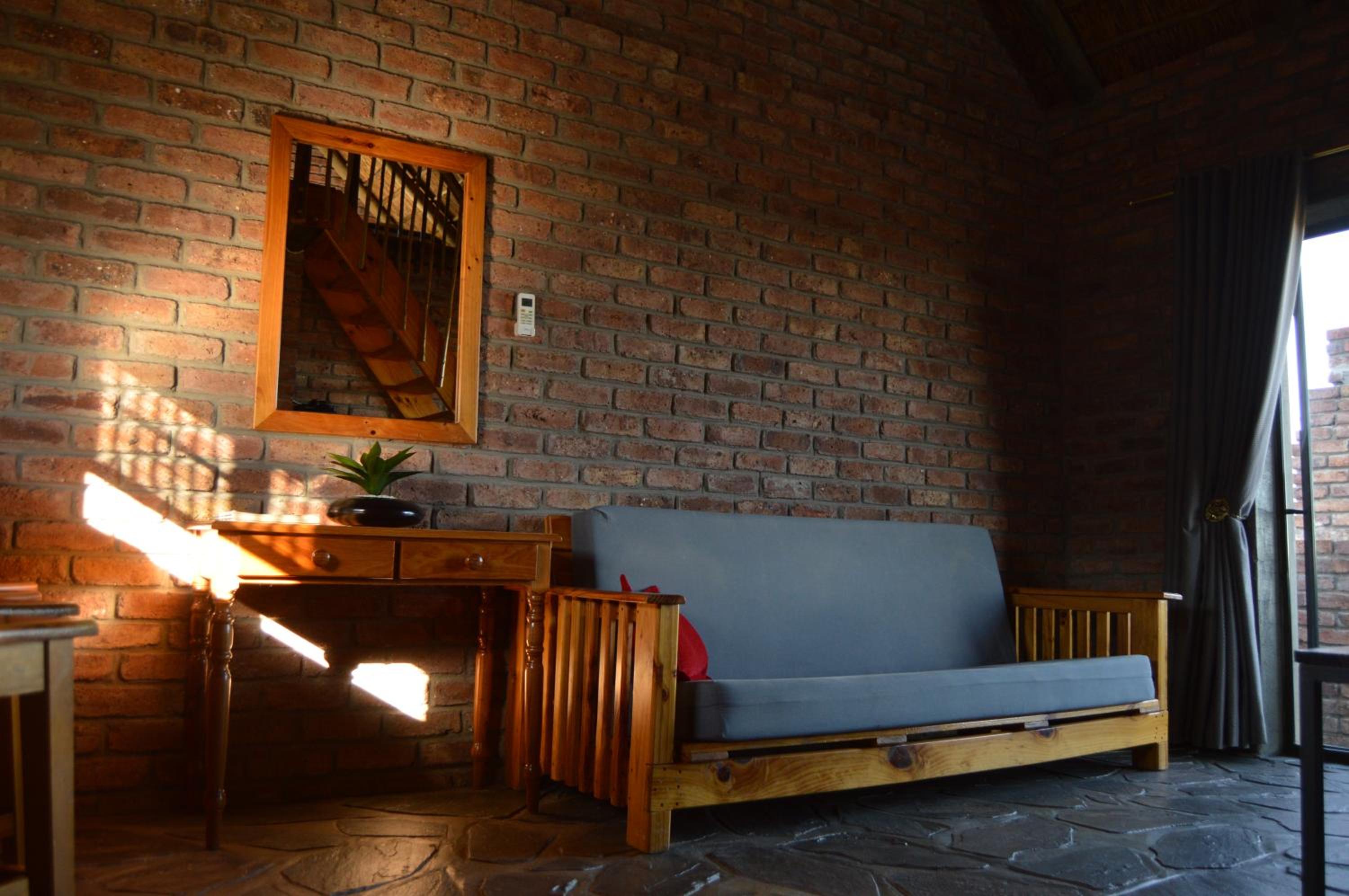 Teri-Lemveli Lodge