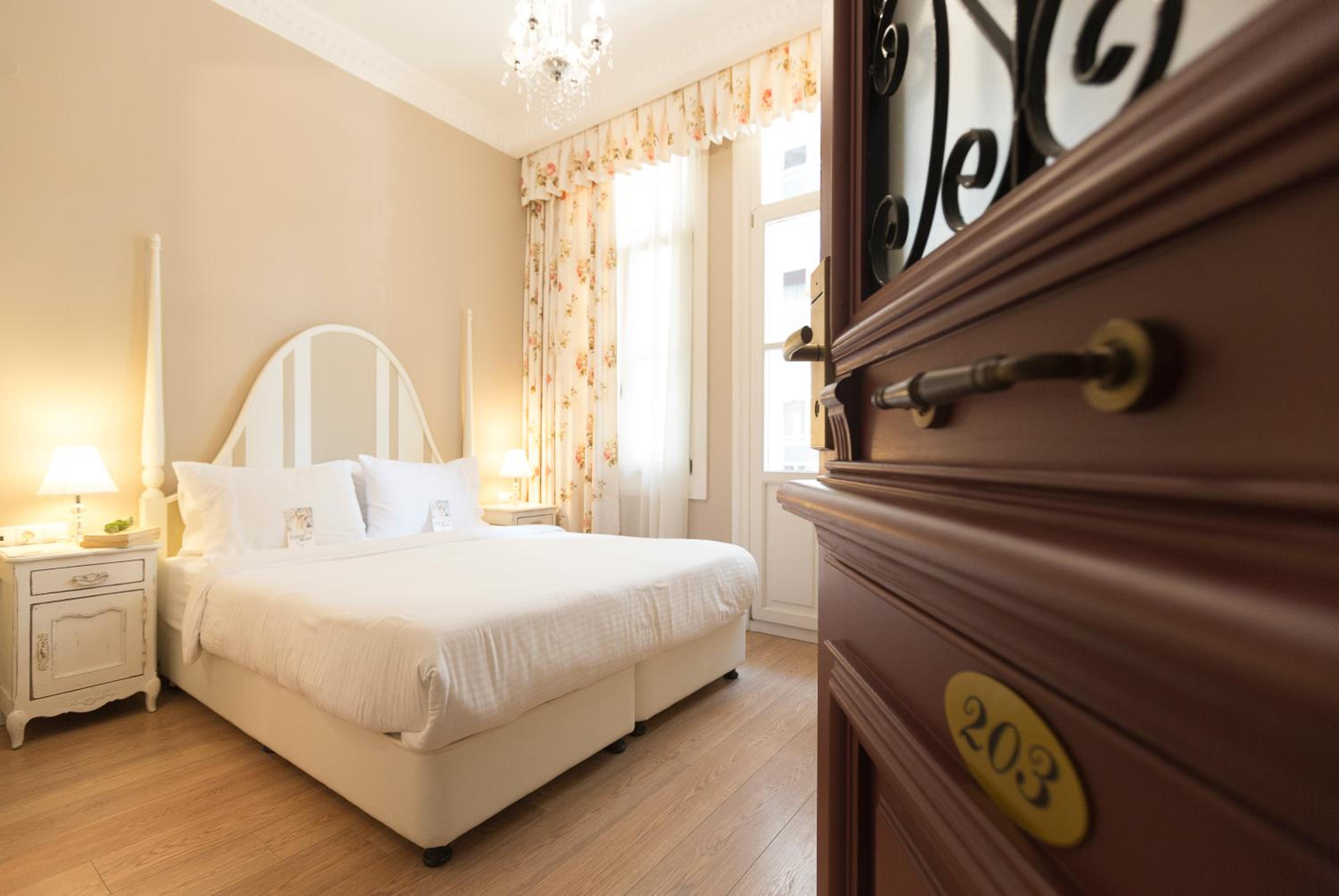 Gatto Perso Luxury Studios And Apartments