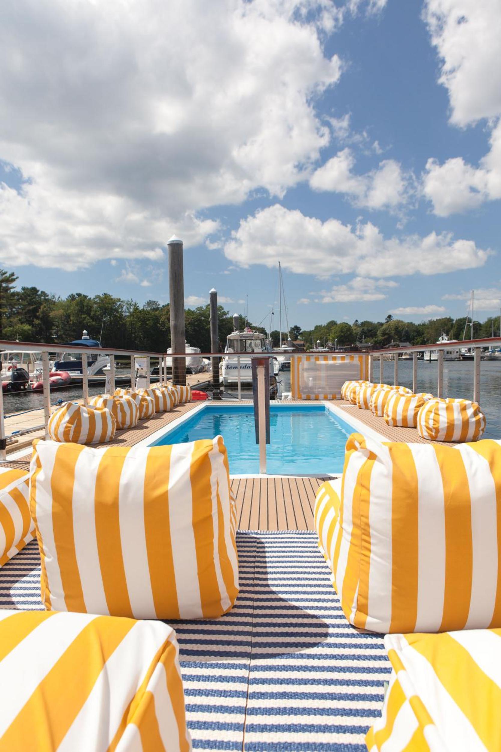 Yachtsman Hotel & Marina Club 7