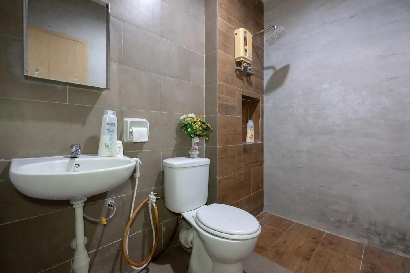 •Lovely Home•11Pax+4Bedrooms+Themed•Bukit Mertajam photo 3
