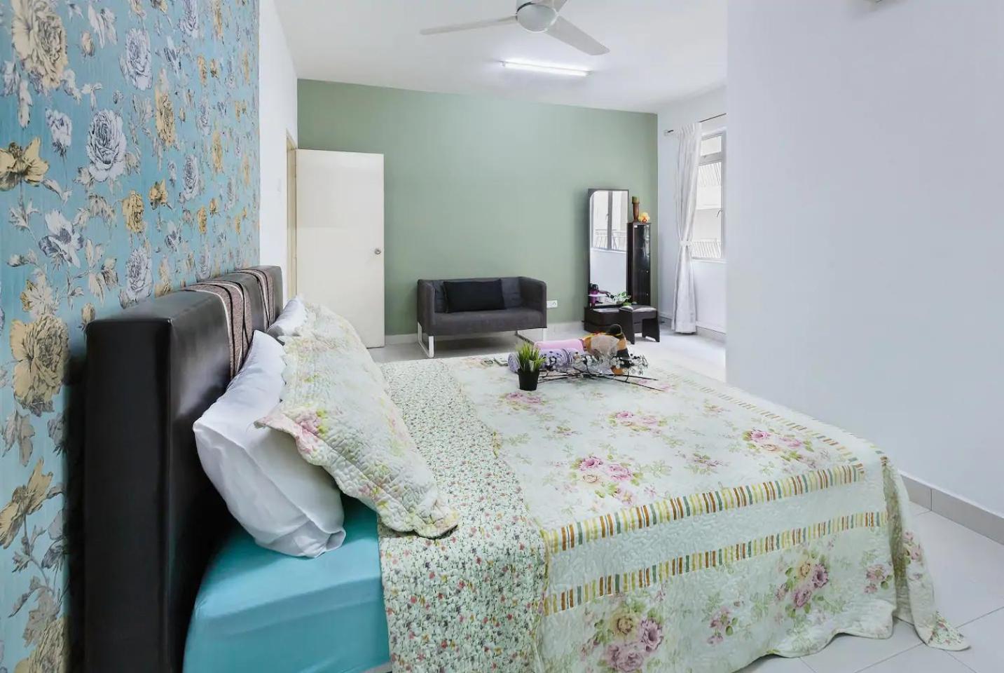 Homestay@AEON Desa Tebrau
