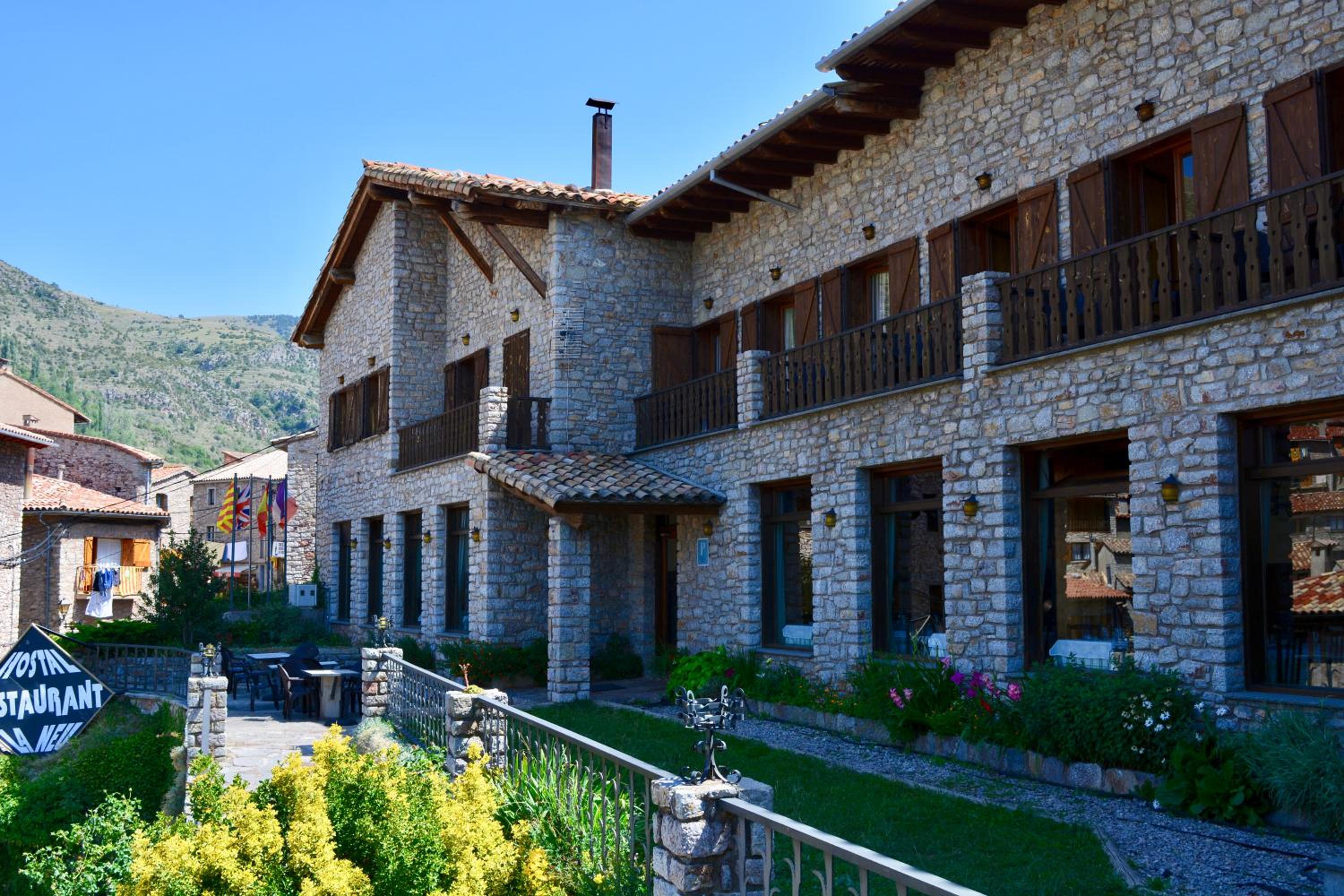 Hostal La Neu