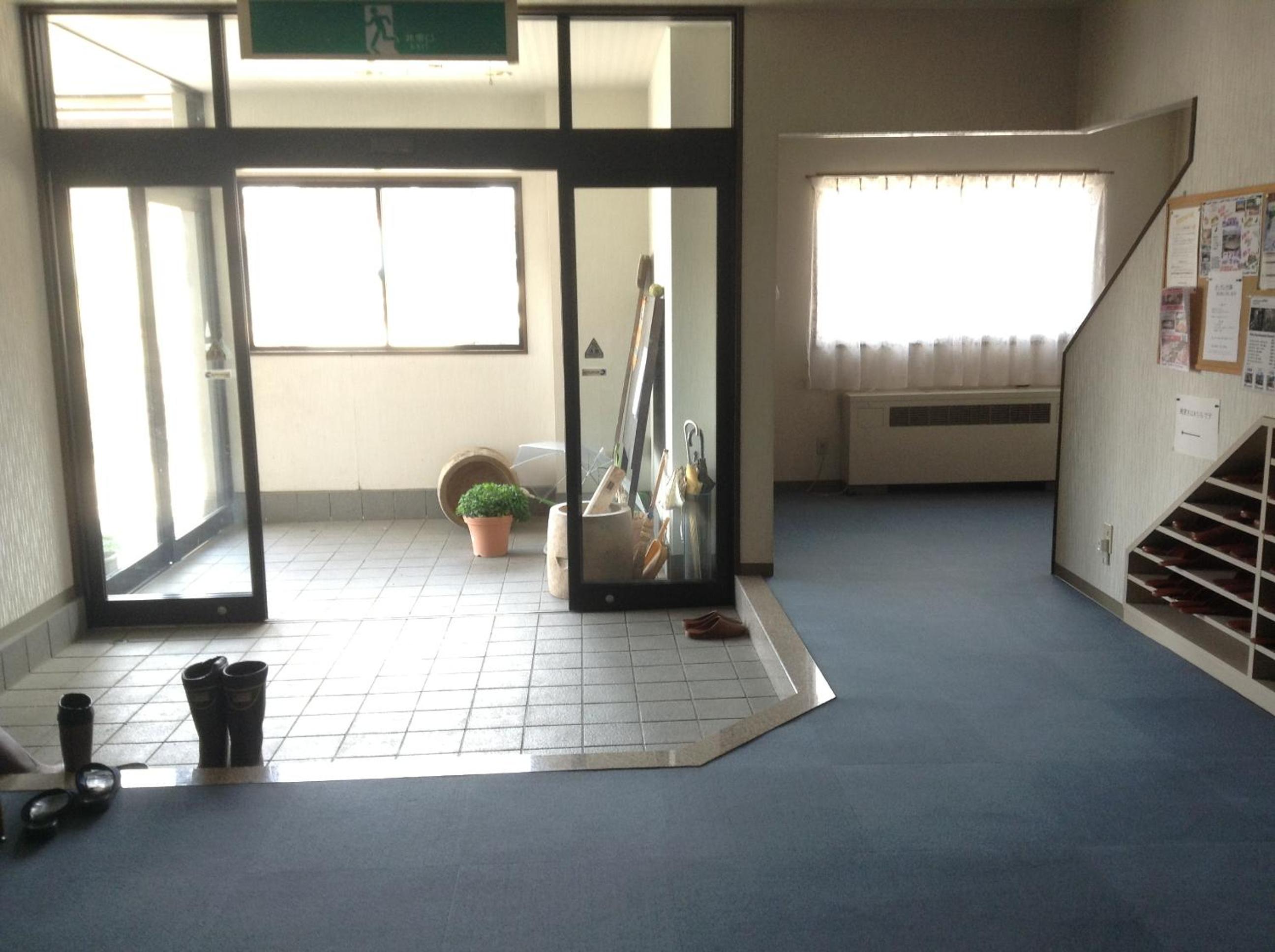 Photo 10