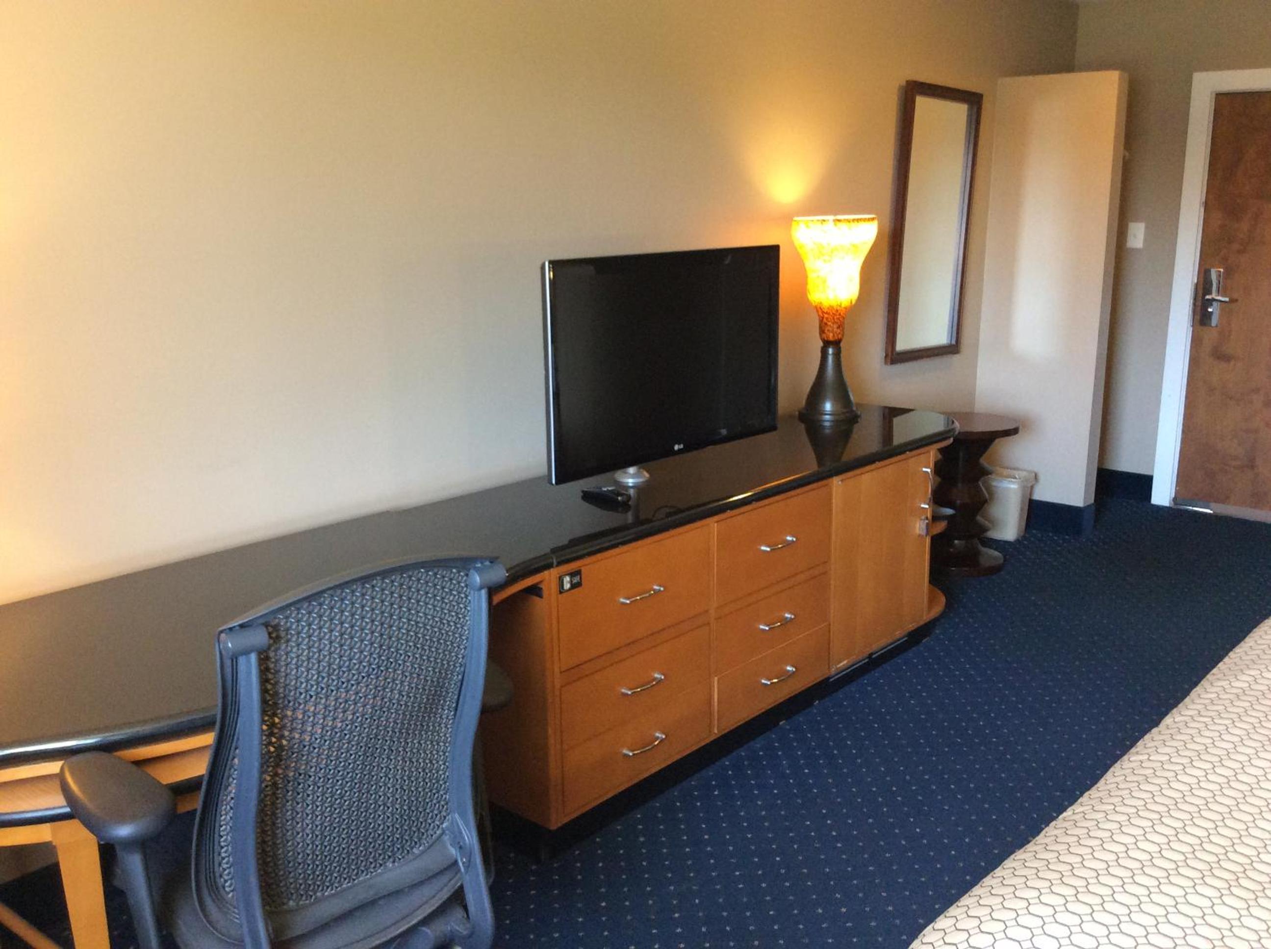 Annapolis Vacations - Village Inn - Property Image 7