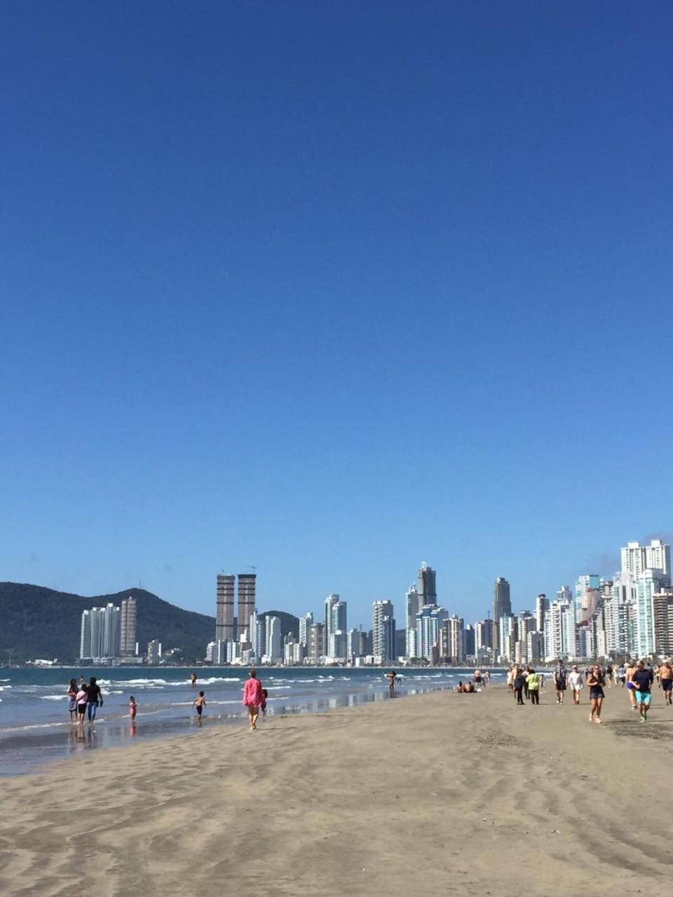 APTO. BEIRA MAR EM BAL. CAMBORIU