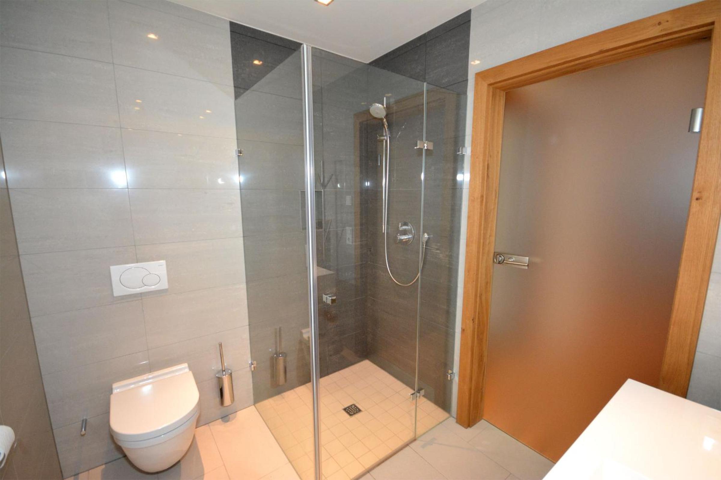 Zell City Exclusive Lodges by All in One Apartments