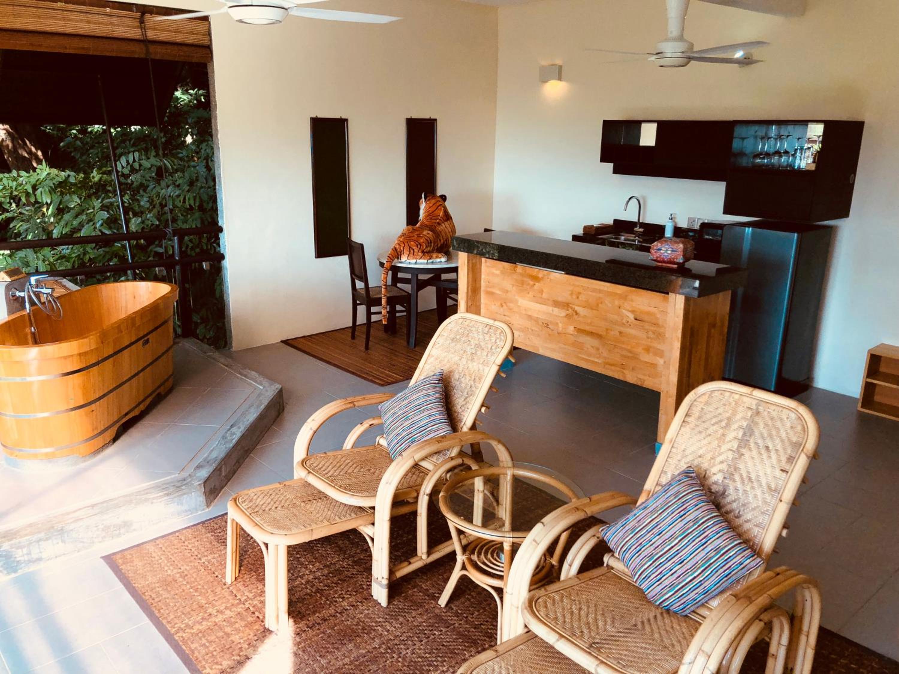 Ambong Rainforest Retreat