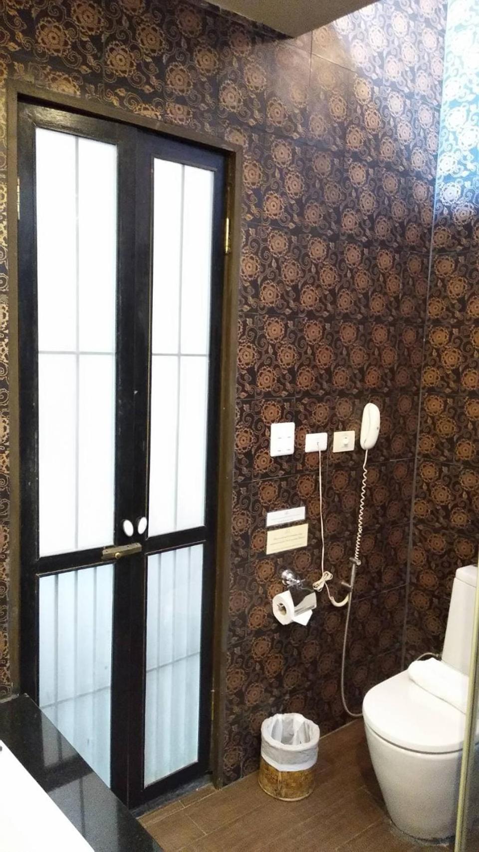 Tharaburi Resort