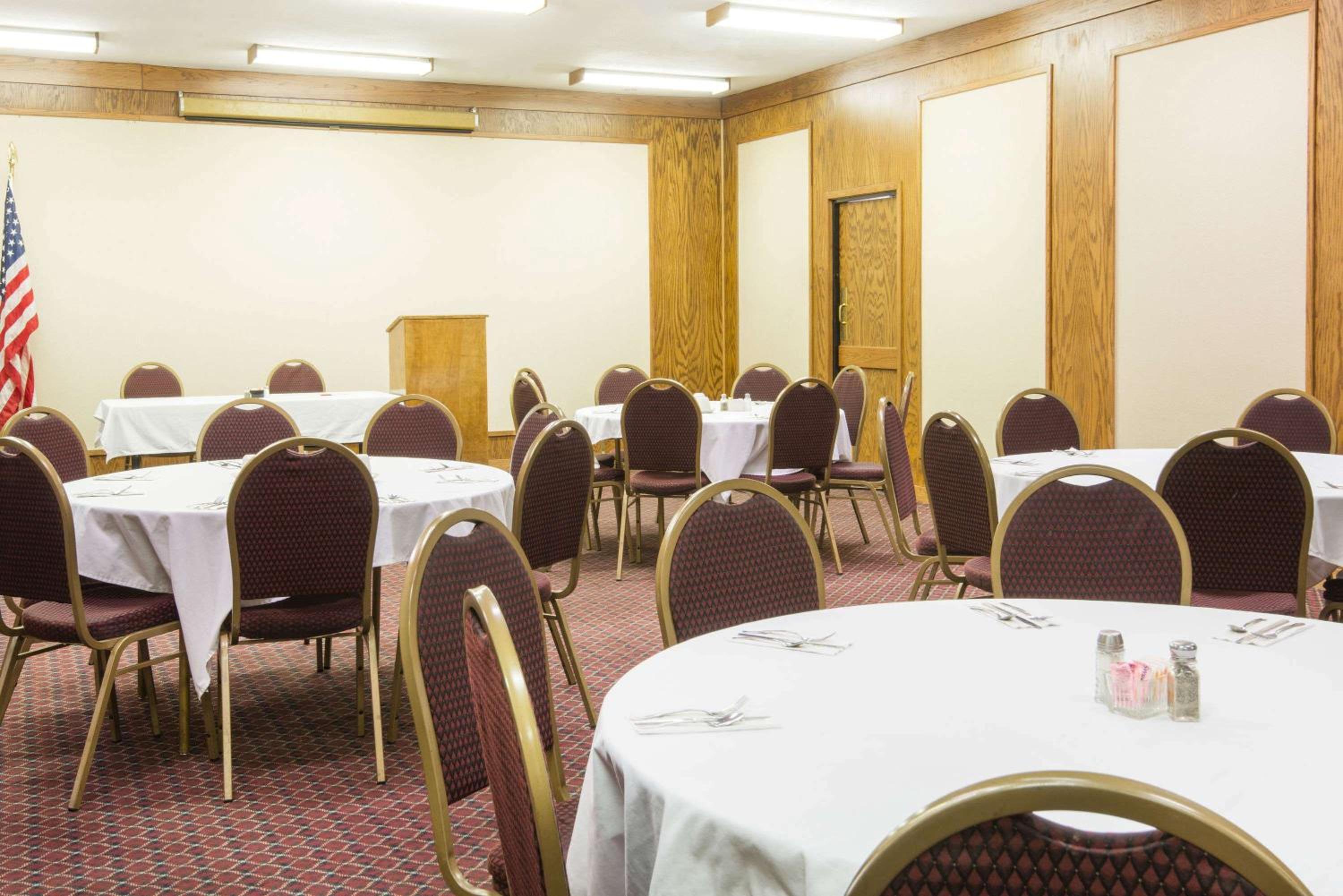 Enid Vacations - Ramada by Wyndham Enid - Property Image 2
