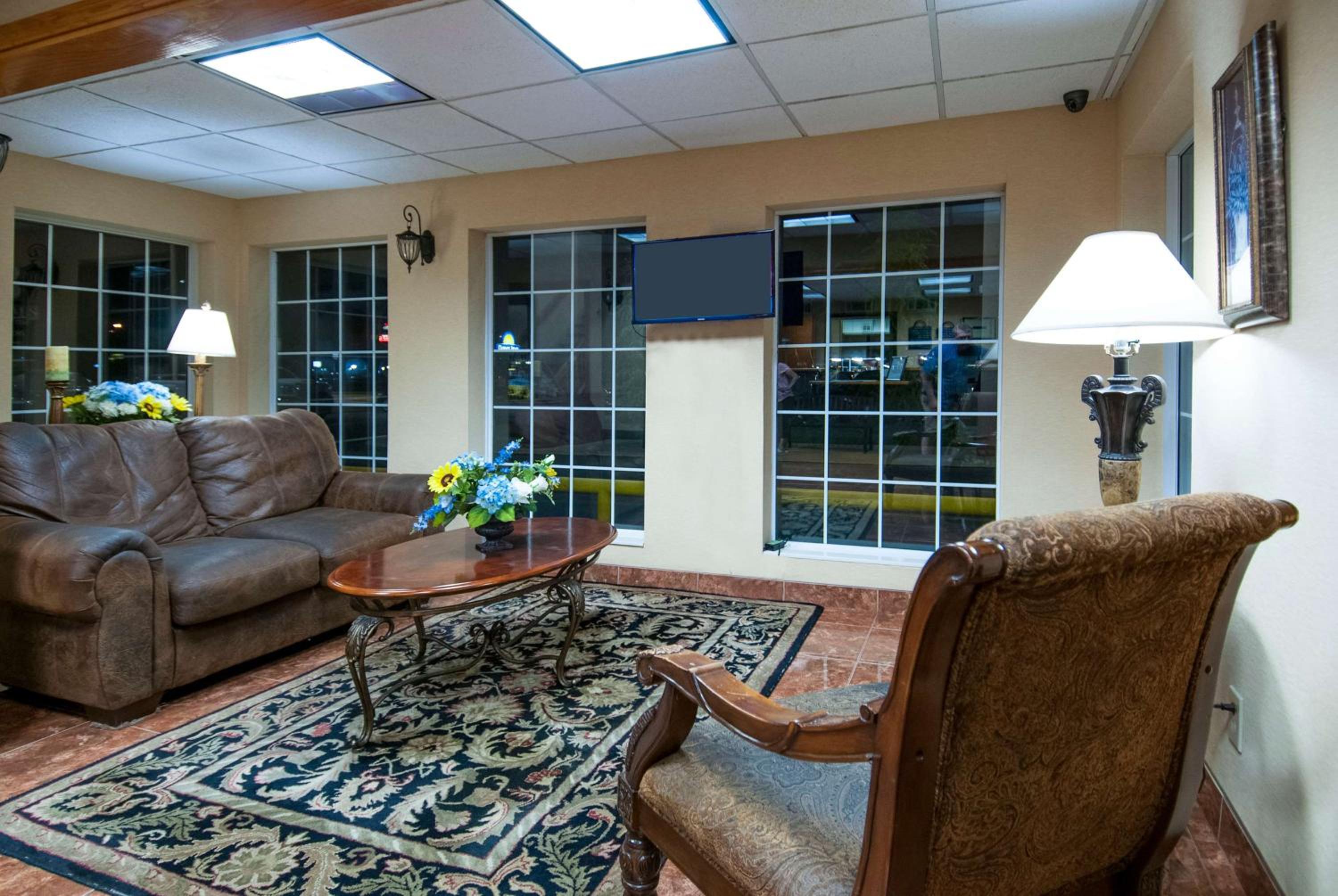Days Inn by Wyndham Pauls Valley view 5