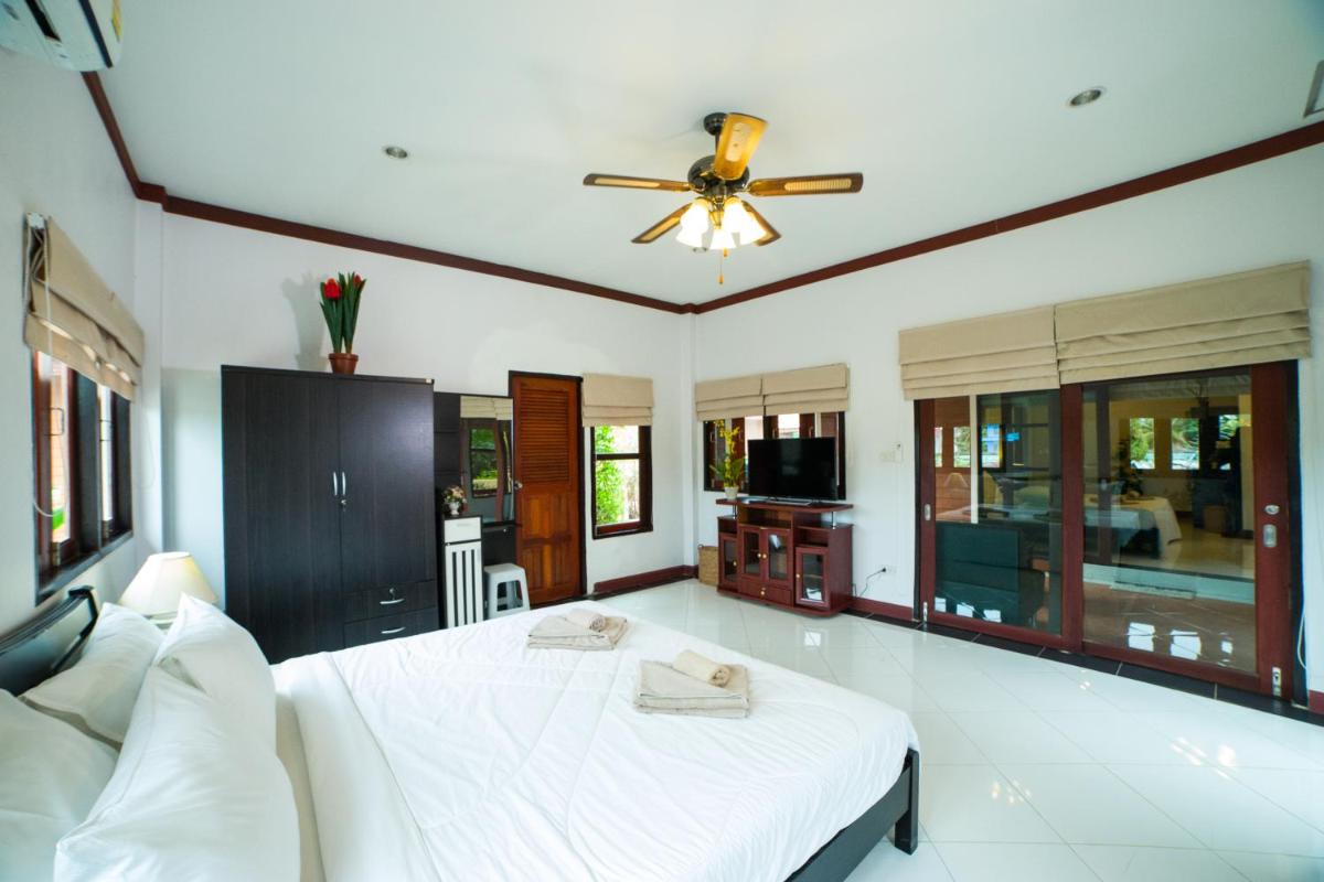 Naiyang Beach Private Pool Villa