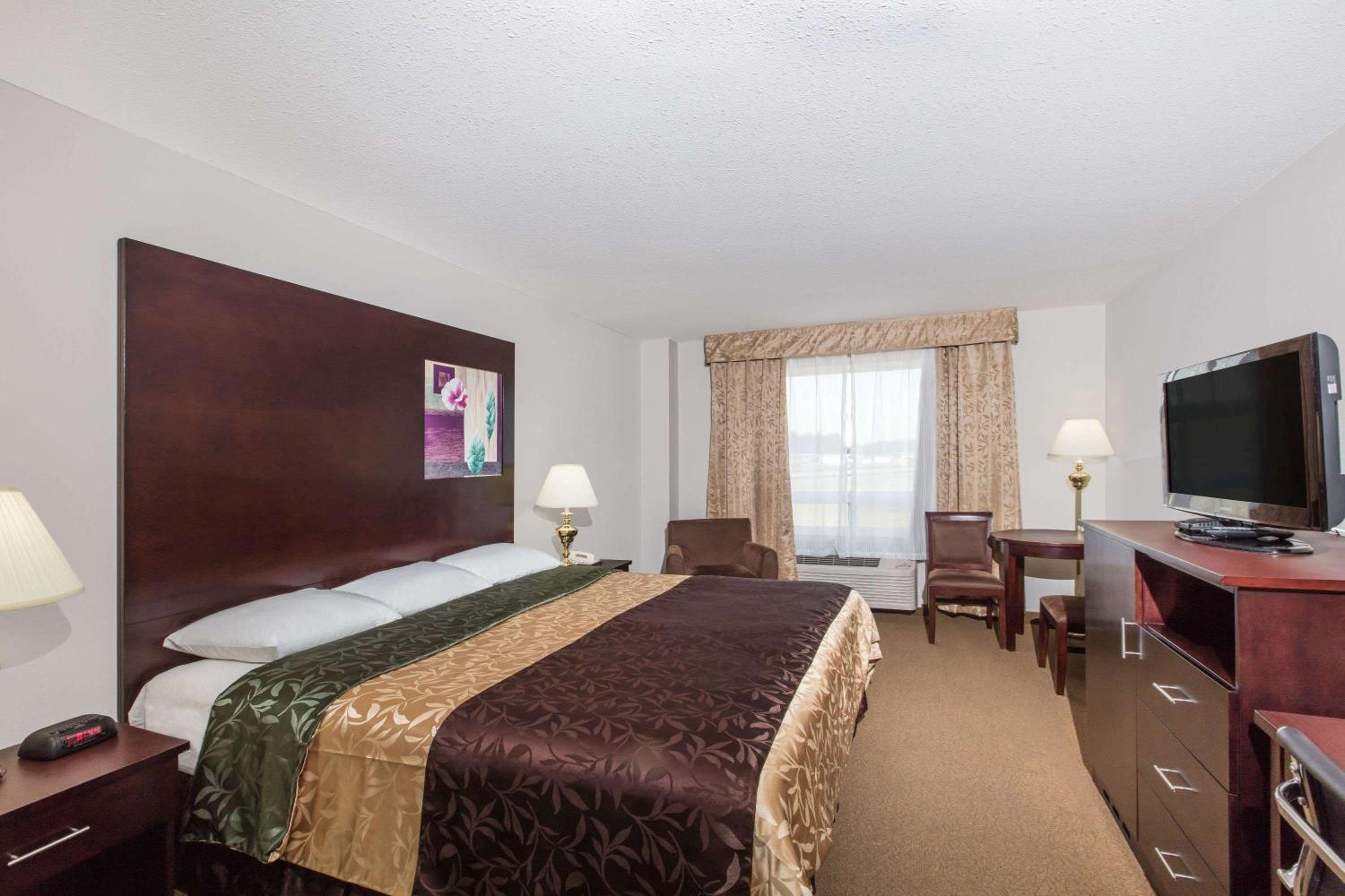 Super 8 by Wyndham Innisfail - Property Image 26