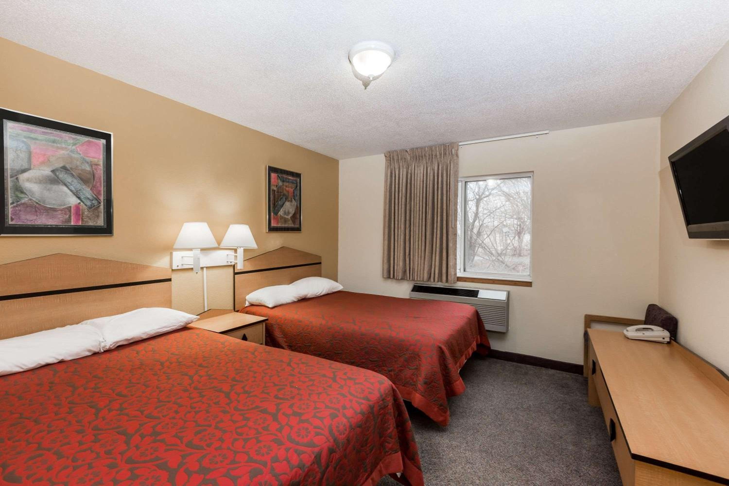 Days Inn by Wyndham Atlantic - Property Image 14