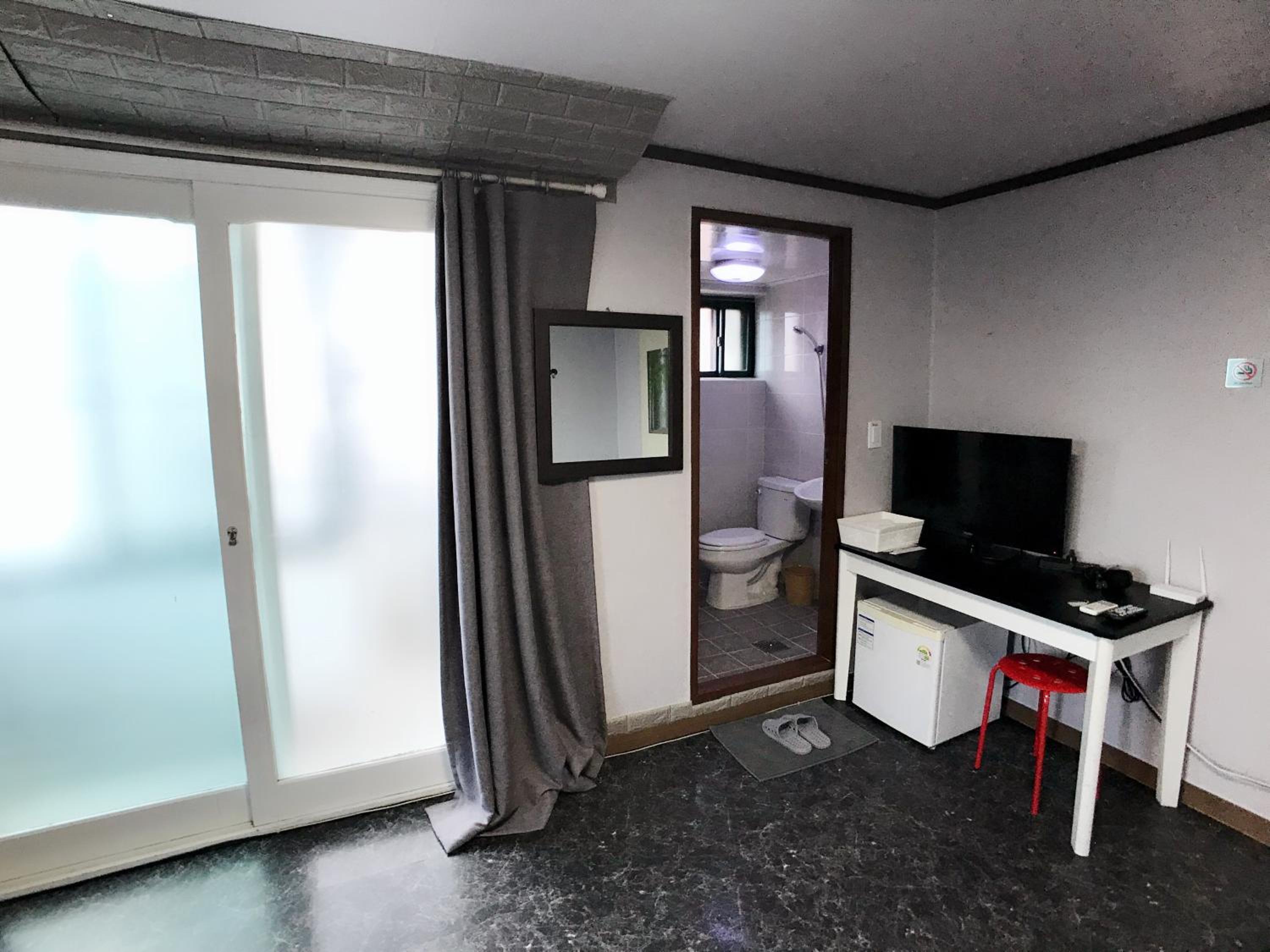 1012 House Namsan - Foreigner Only