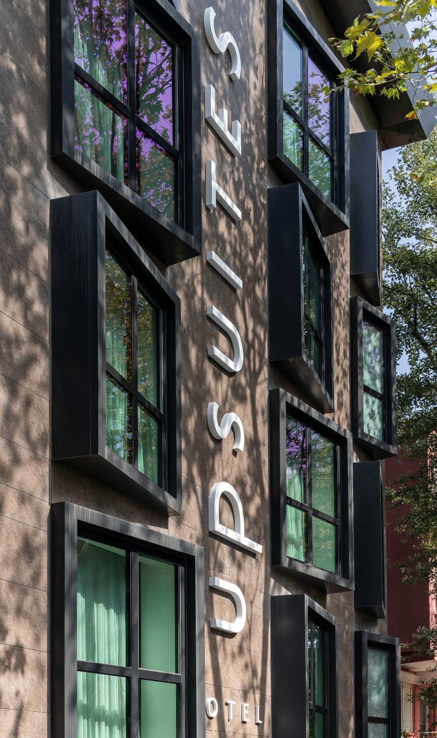 Upsuites Hotel - Image 53