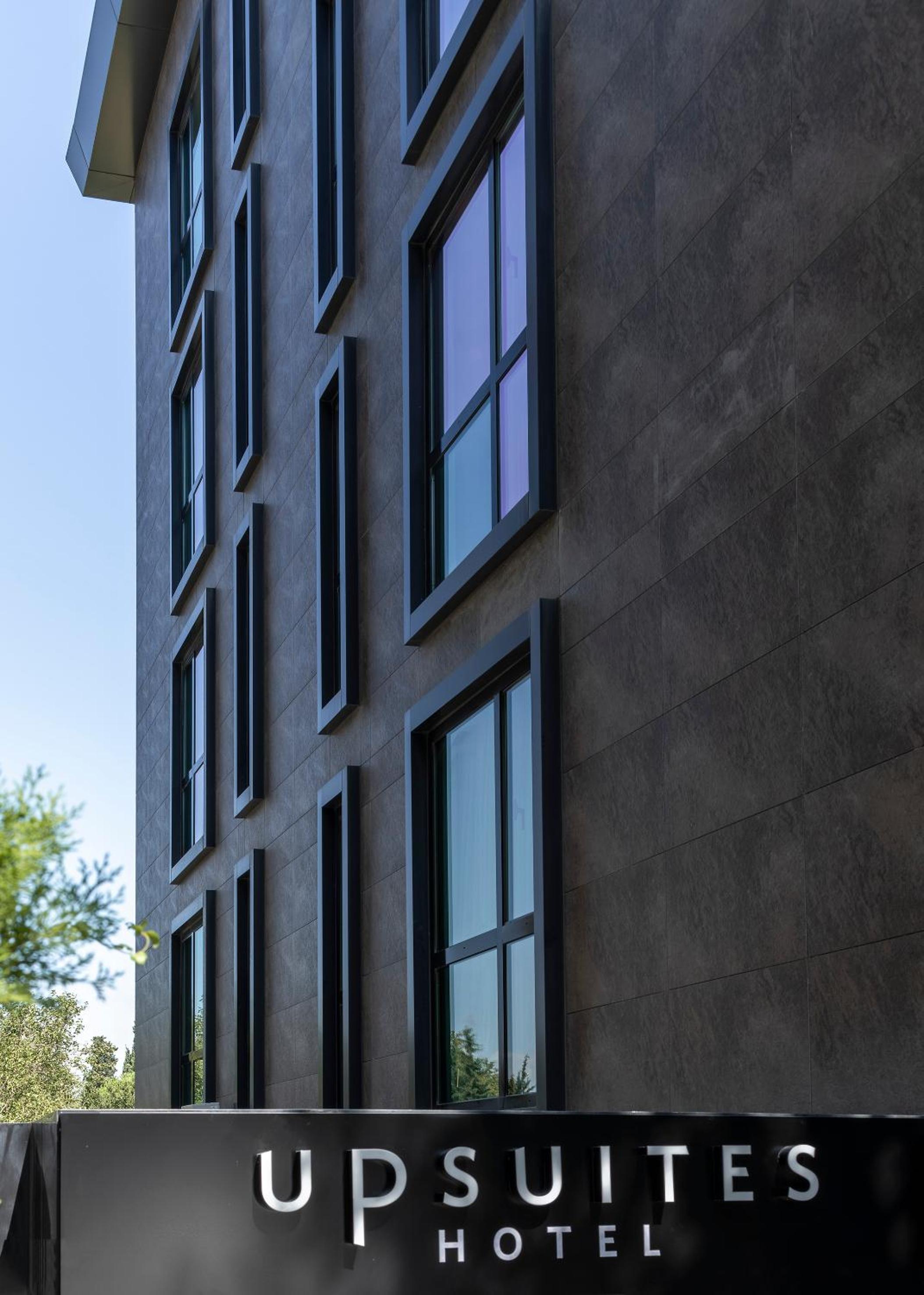 Upsuites Hotel - Image 52