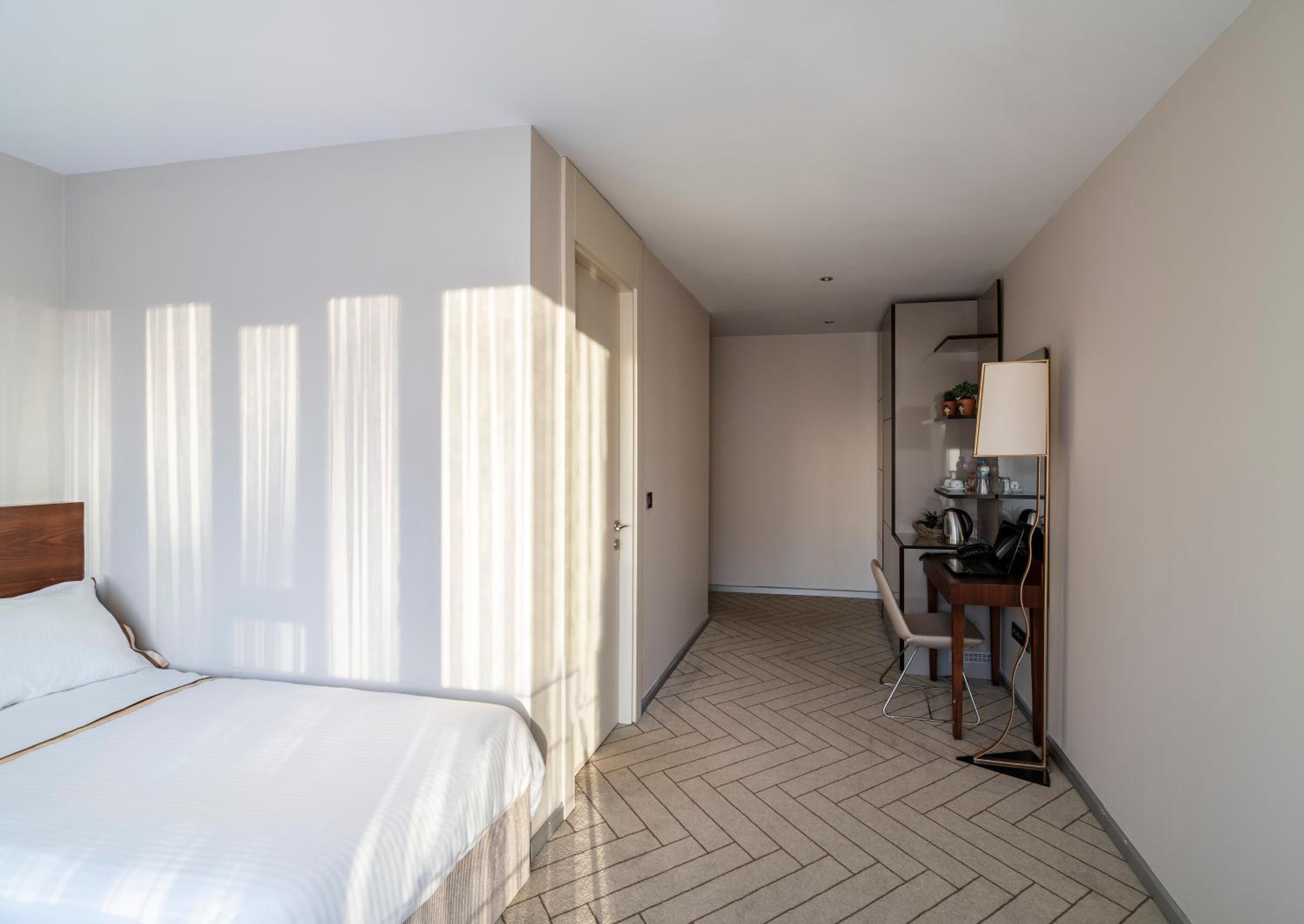 Upsuites Hotel - Image 50