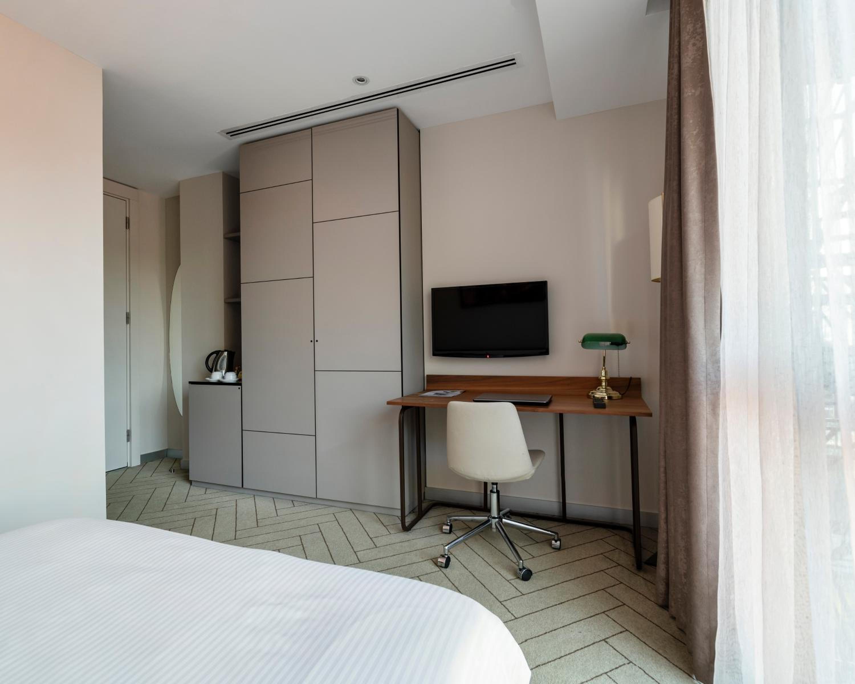 Upsuites Hotel - Image 51