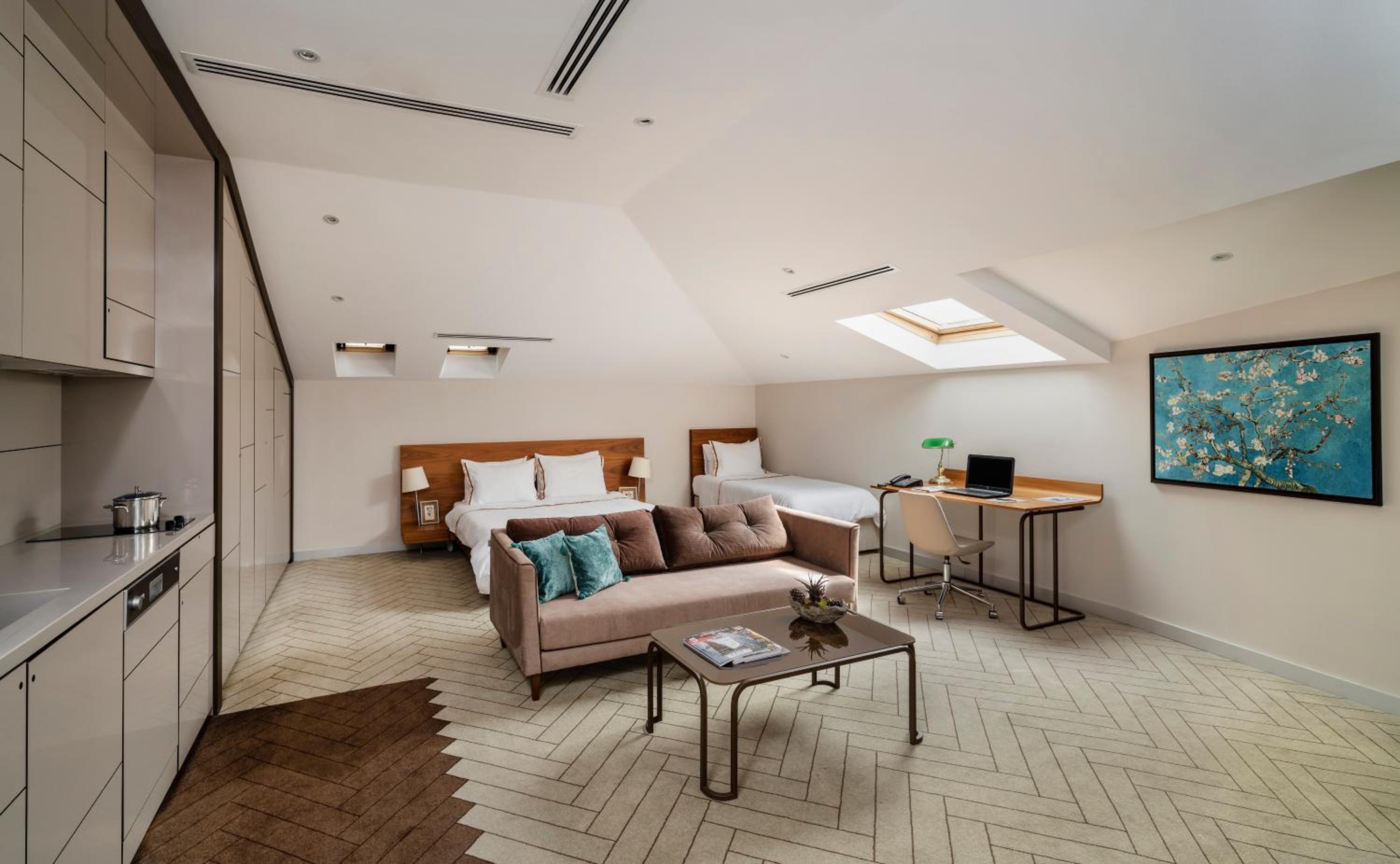 Upsuites Hotel - Image 61