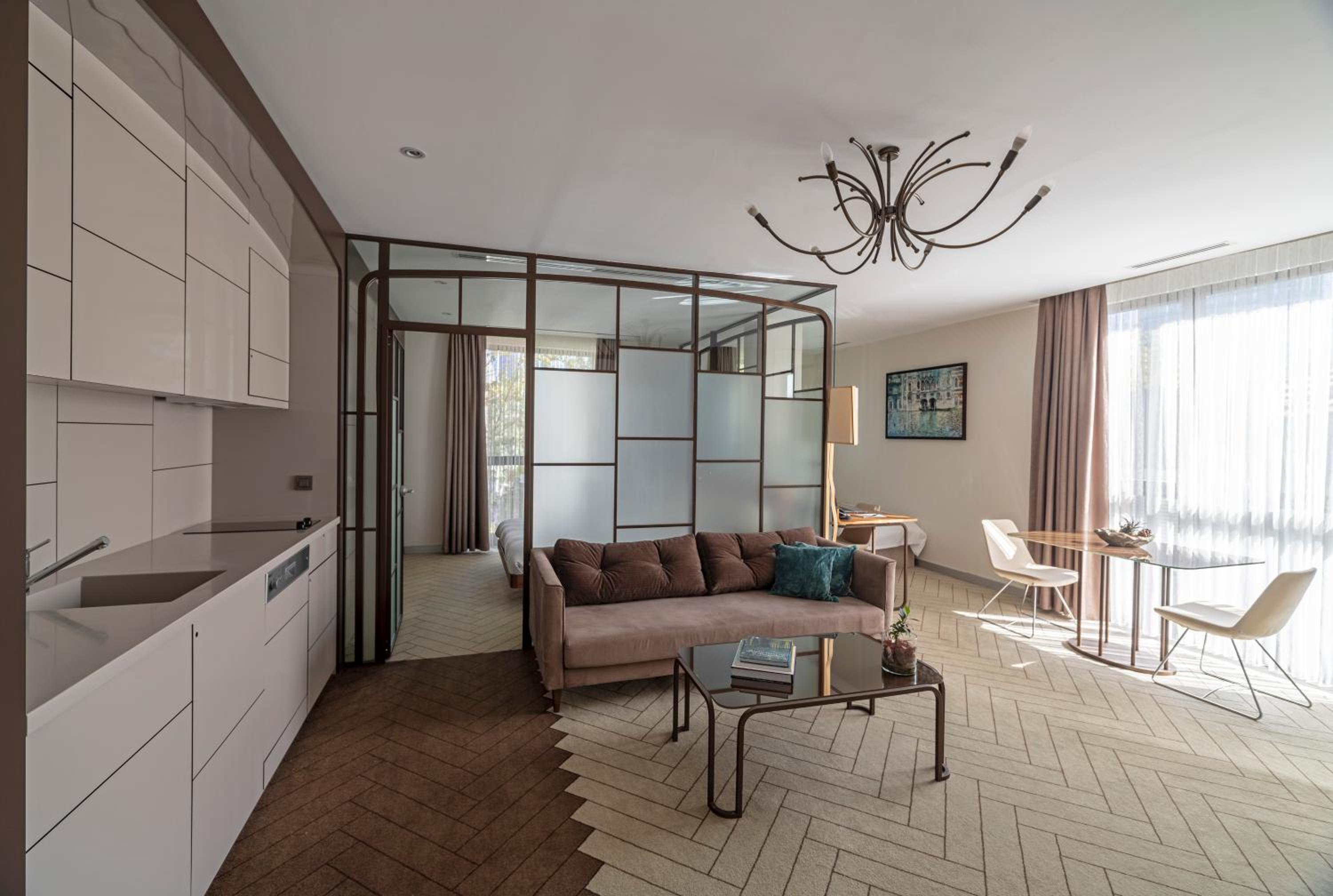 Upsuites Hotel - Image 26