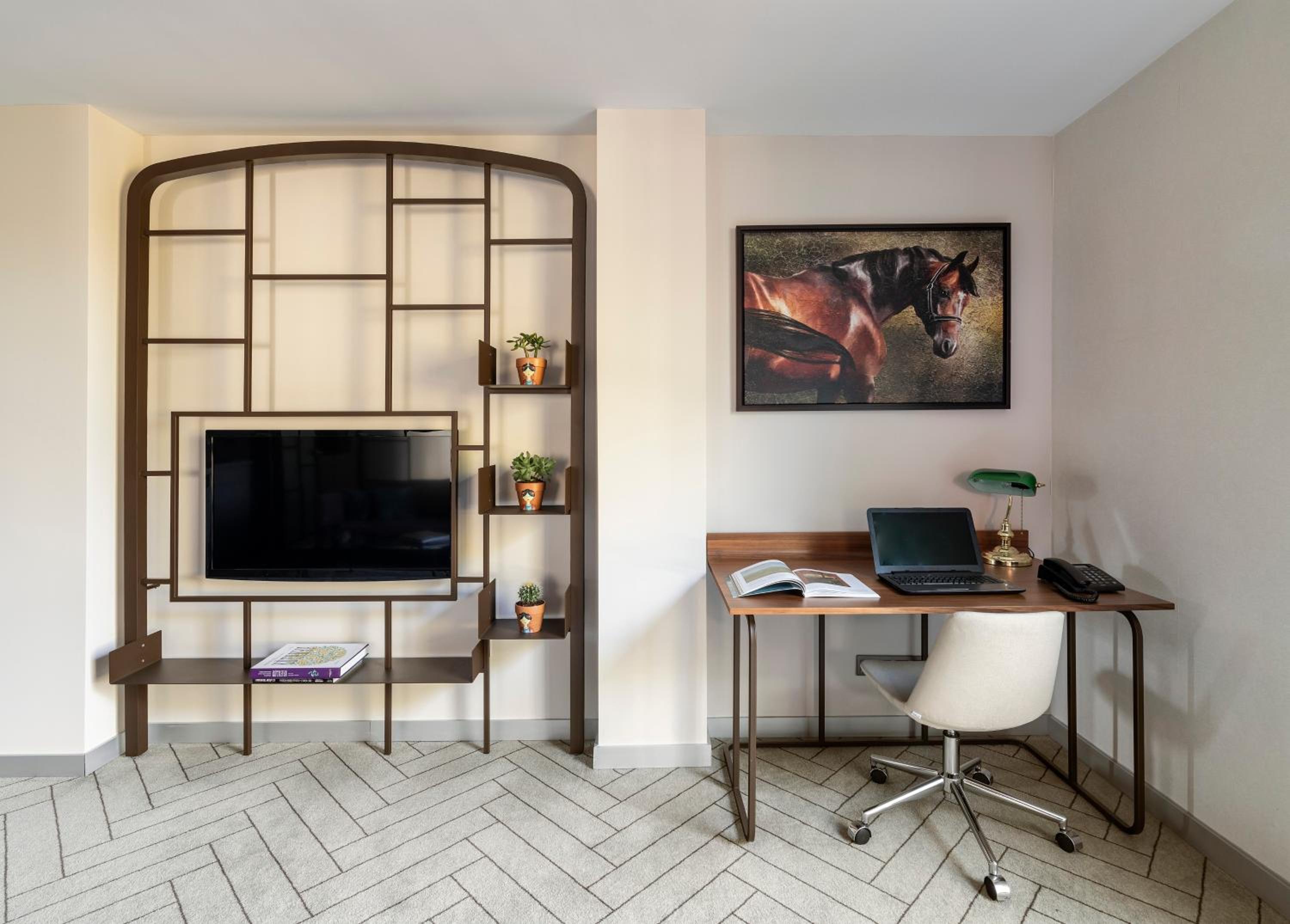 Upsuites Hotel - Image 47