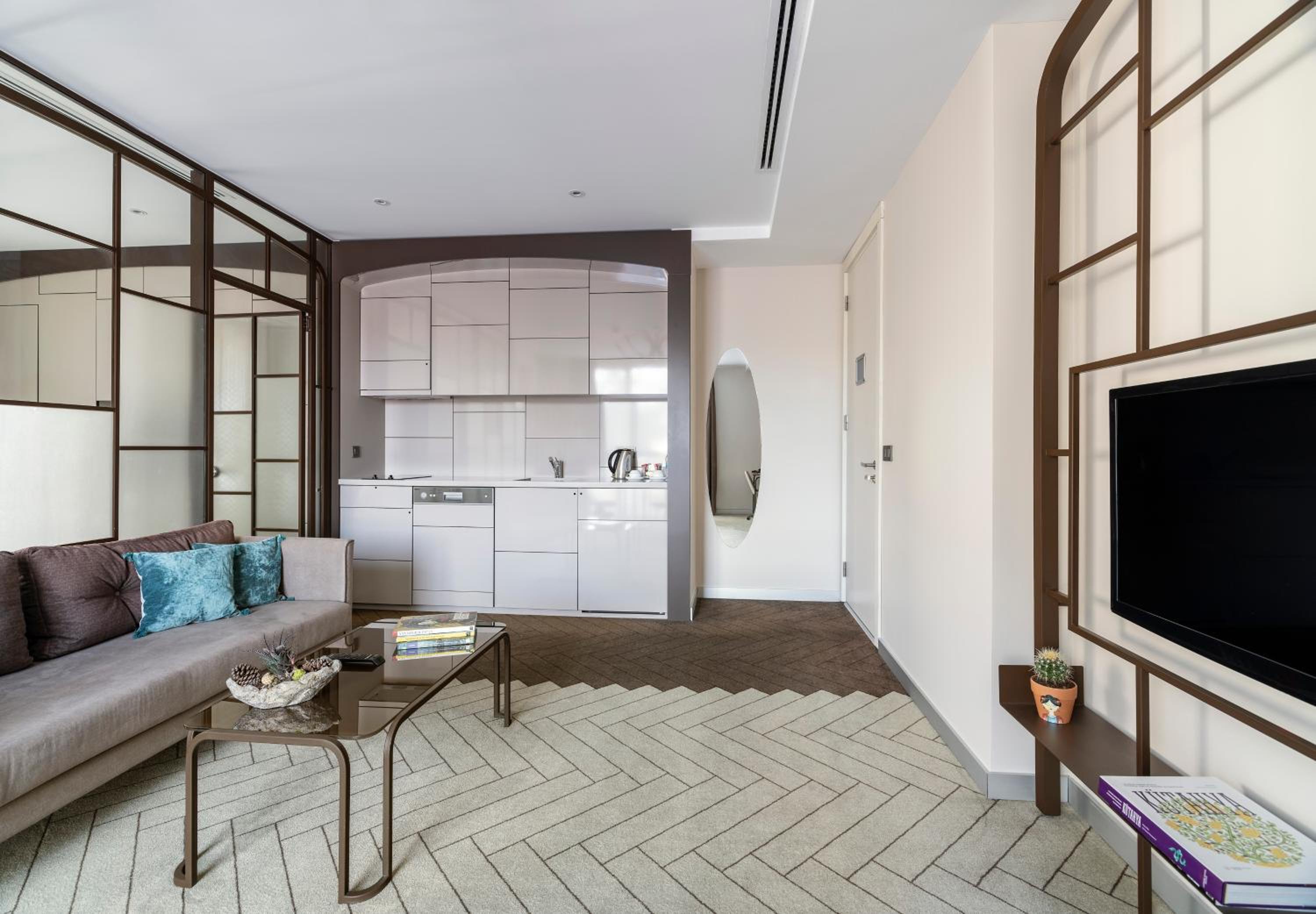 Upsuites Hotel - Image 36