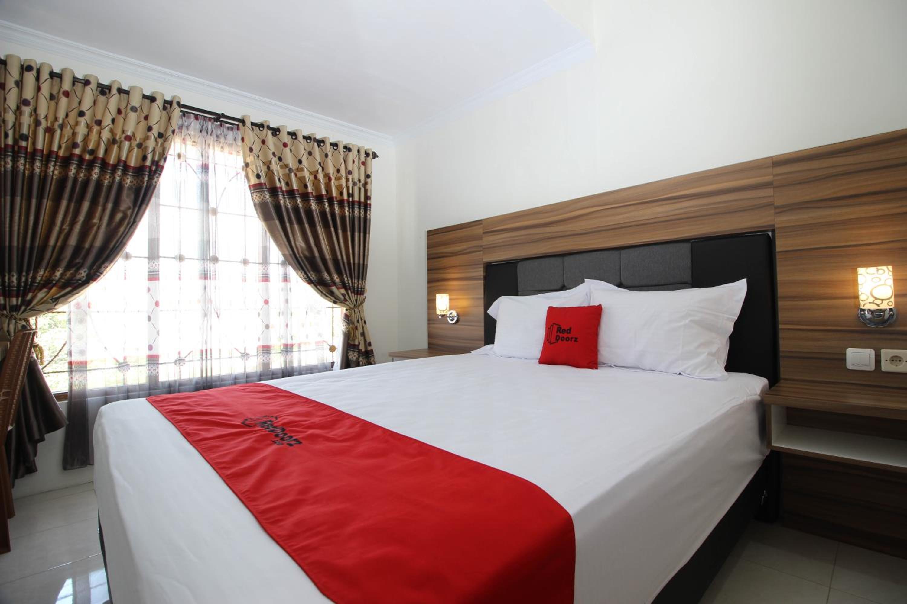 RedDoorz near Adisucipto Airport 3