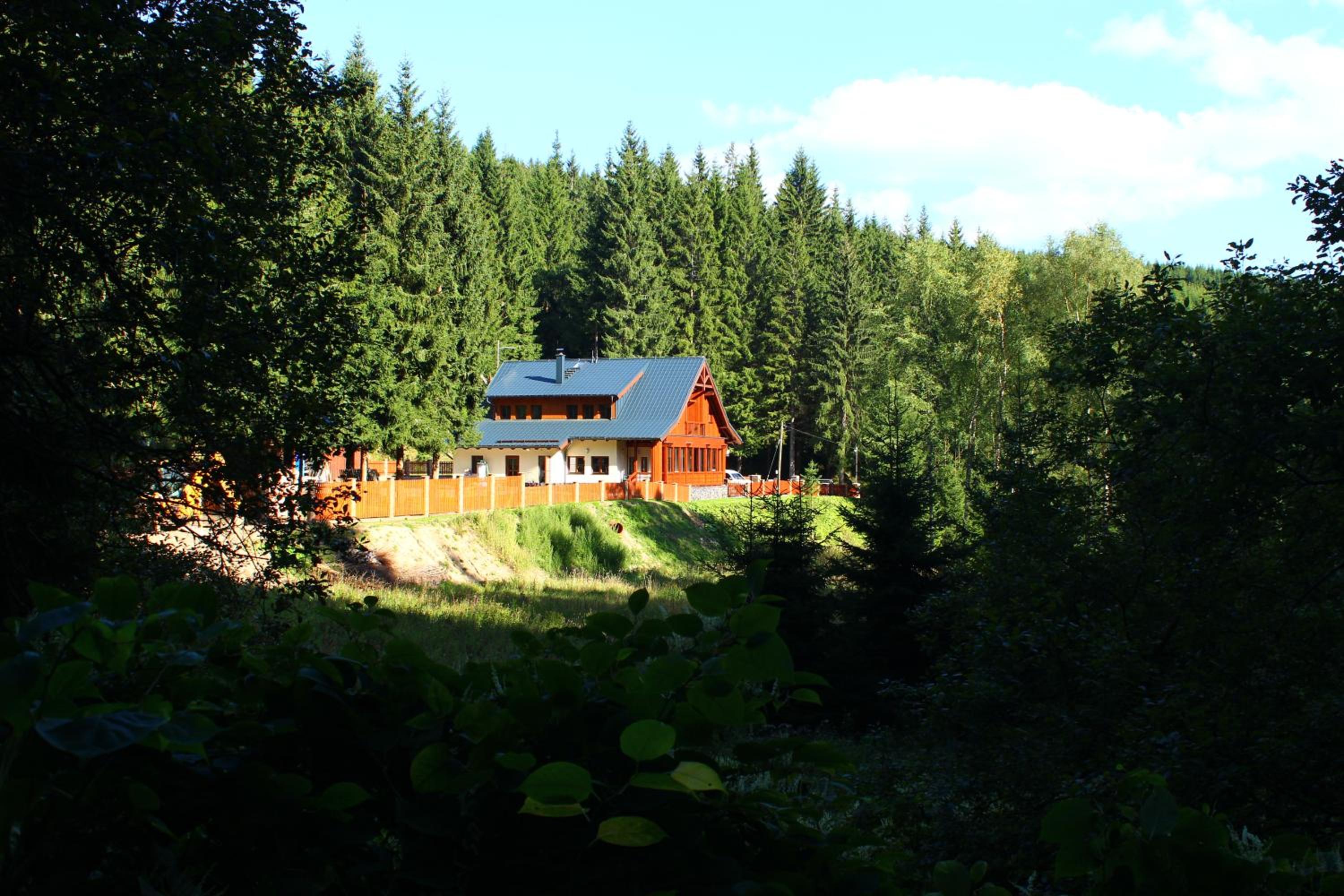 Jezírko lesní restaurant & penzion