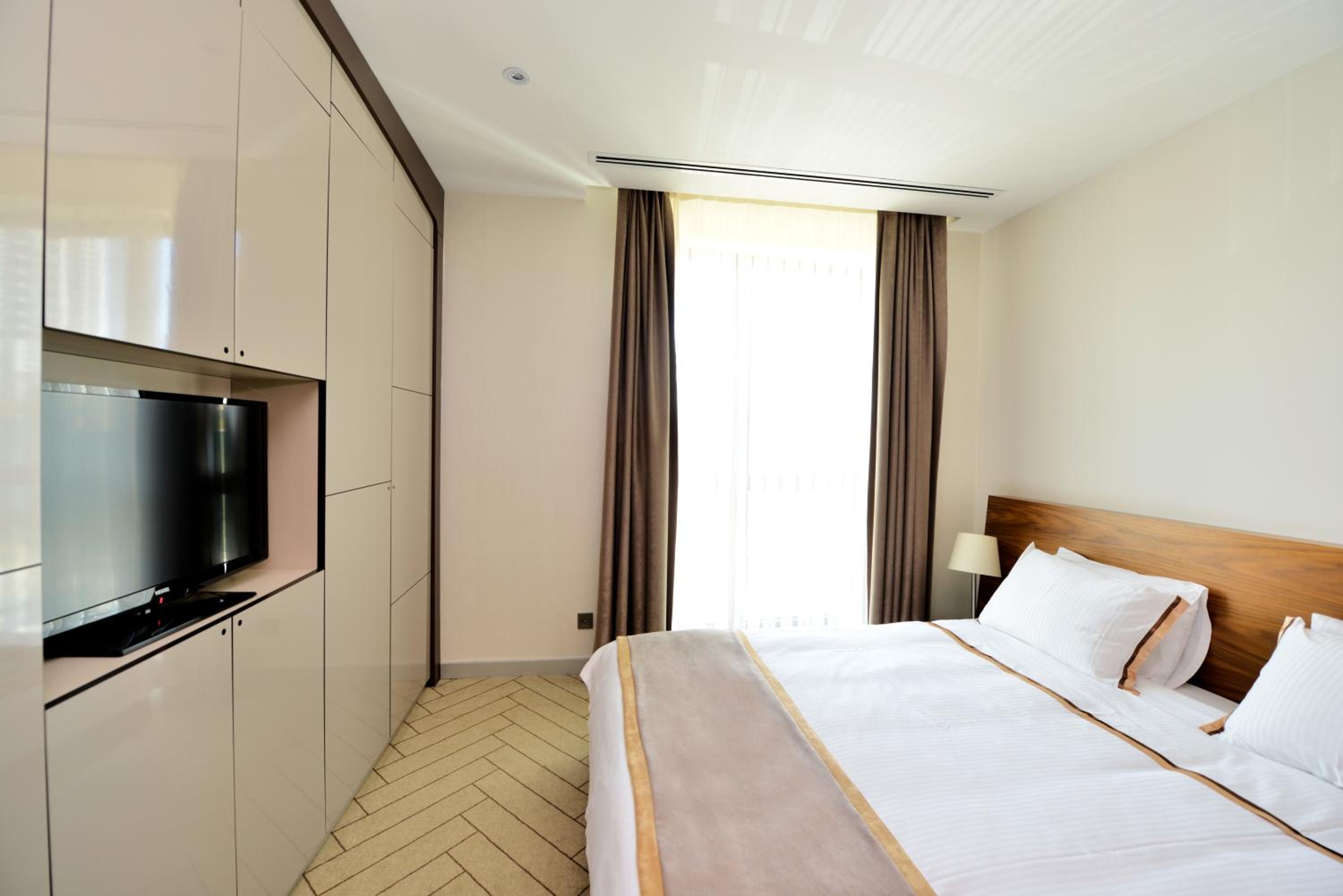 Upsuites Hotel - Image 38