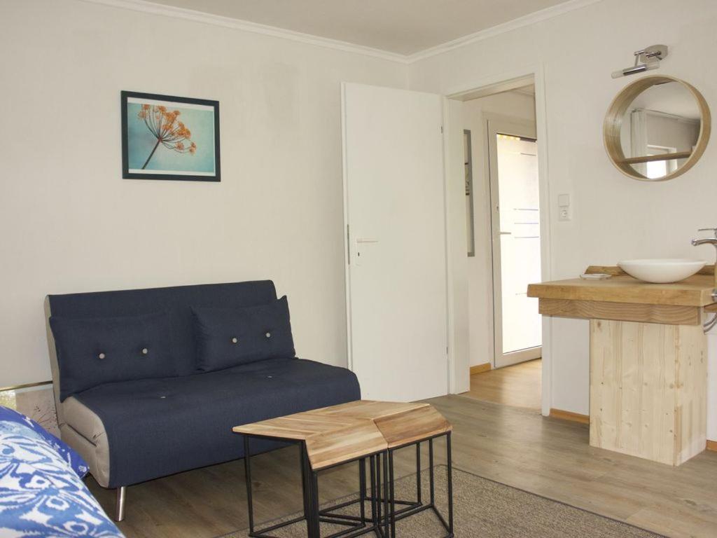Tiny House zum See view 2