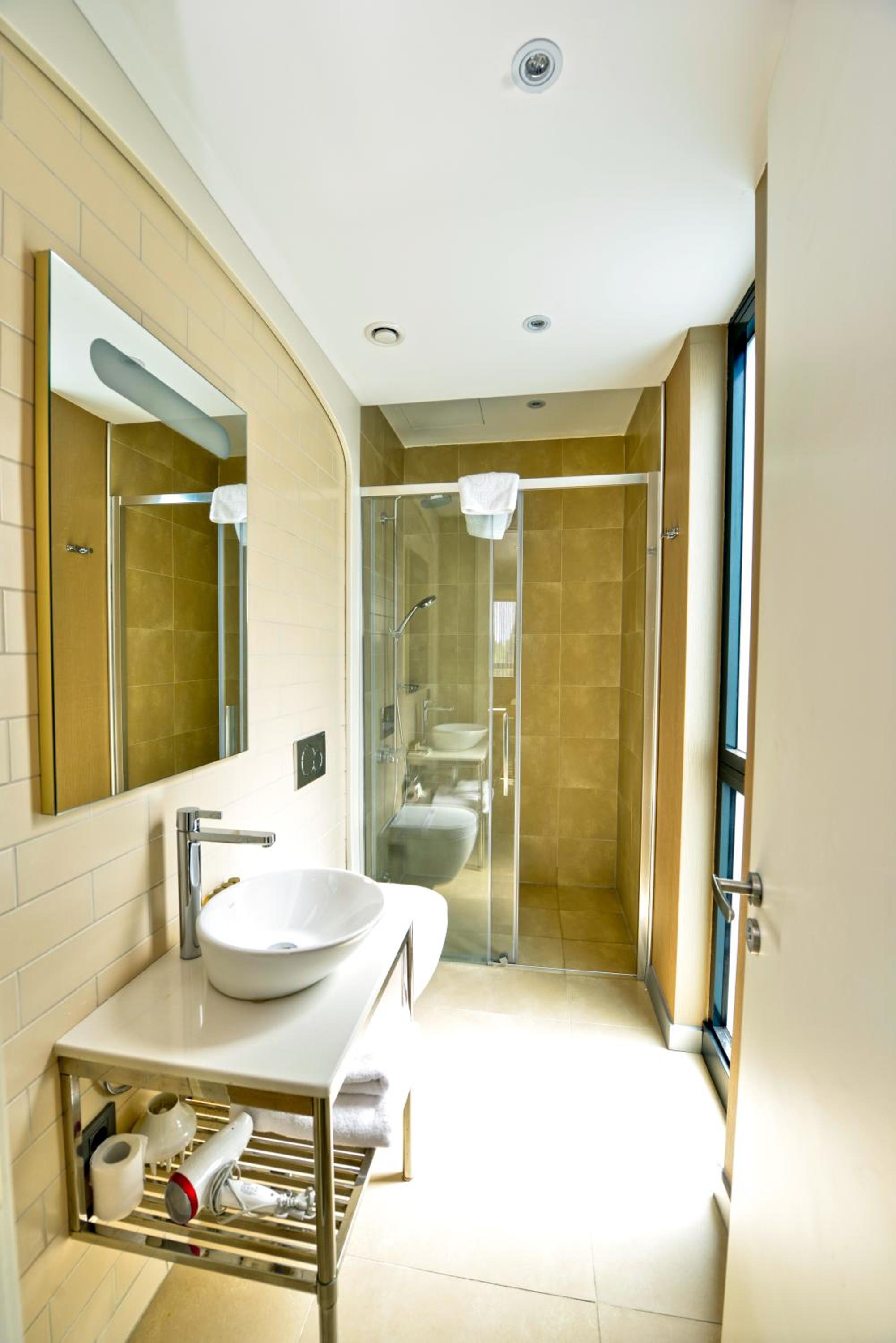 Upsuites Hotel - Image 41