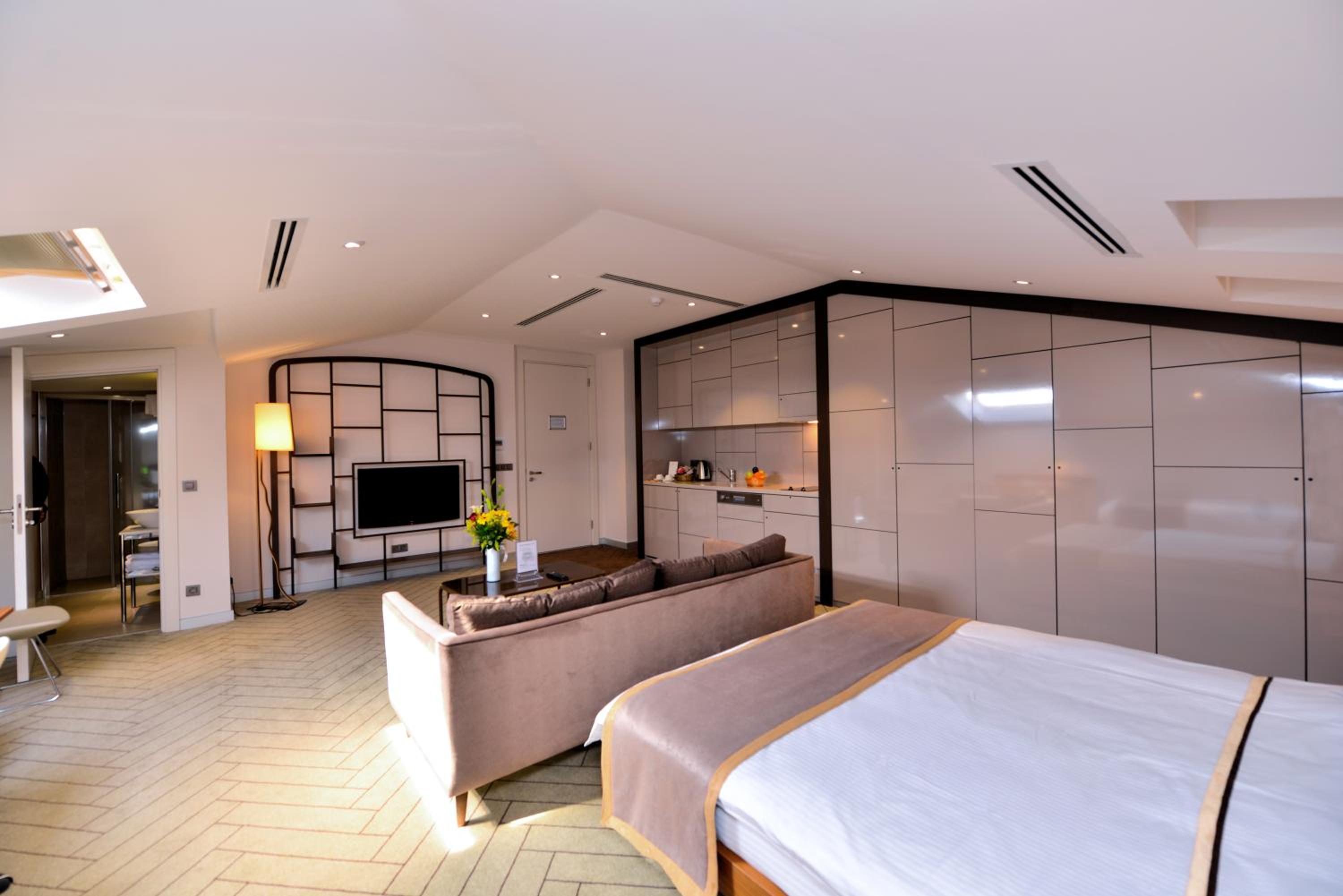 Upsuites Hotel - Image 44