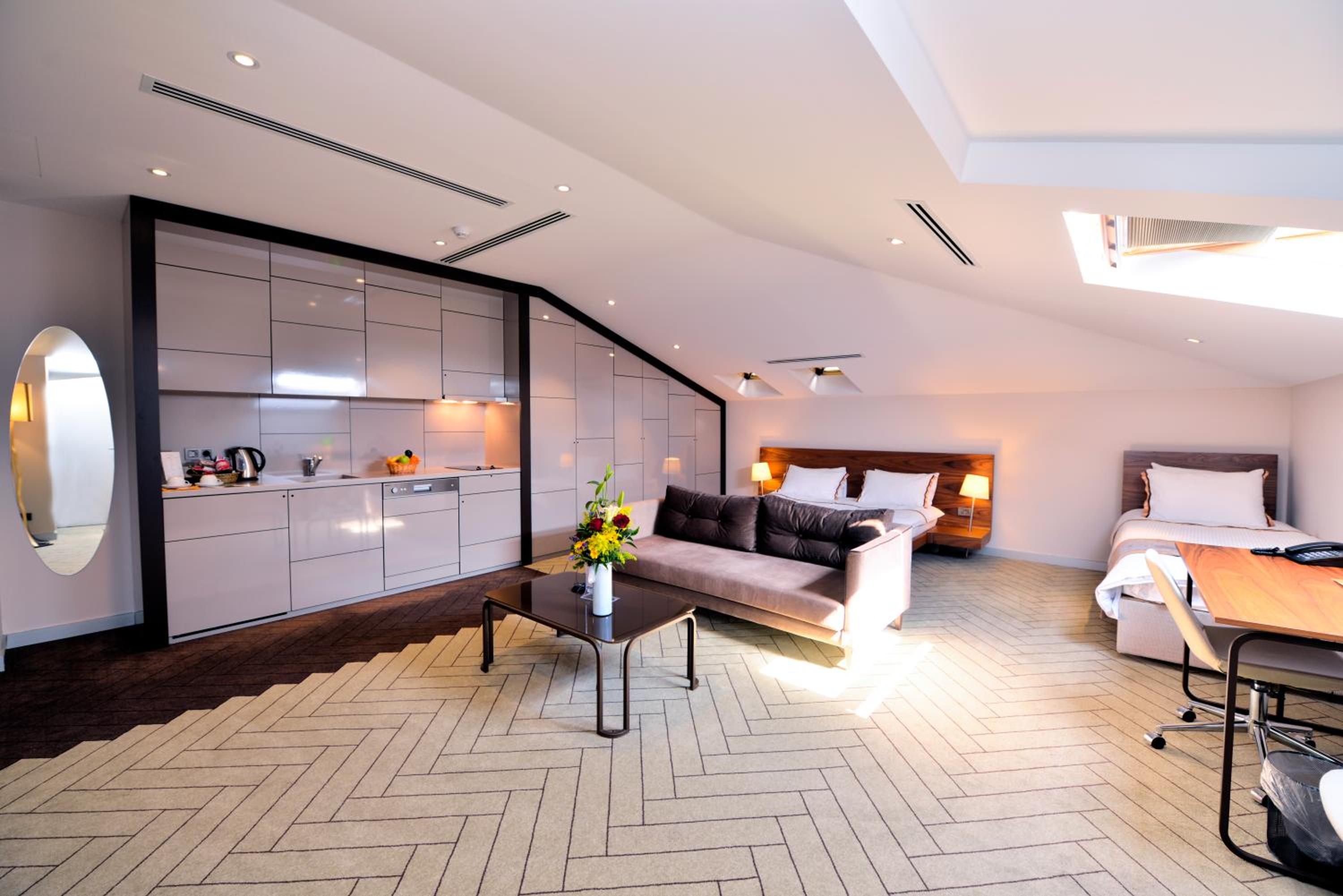 Upsuites Hotel - Image 46