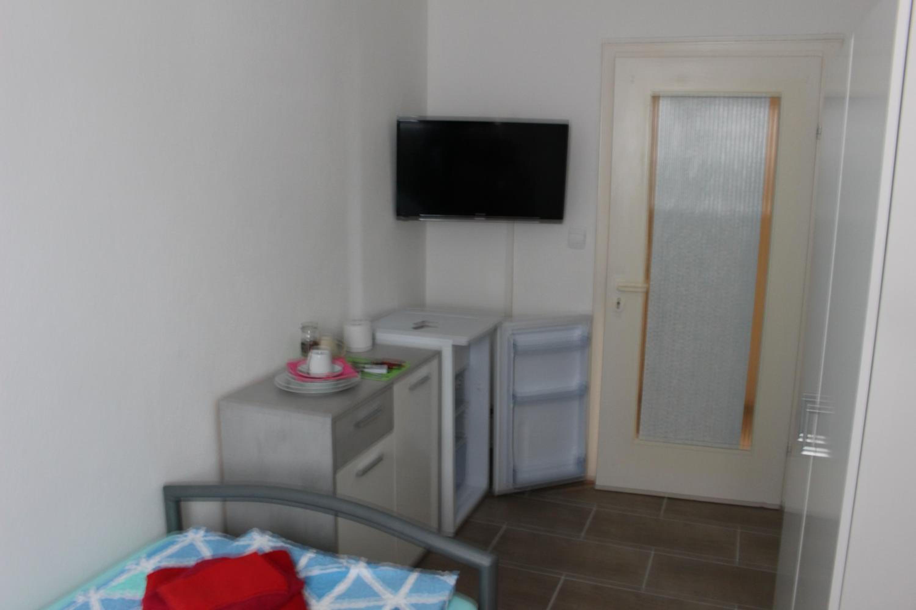 Photo 32