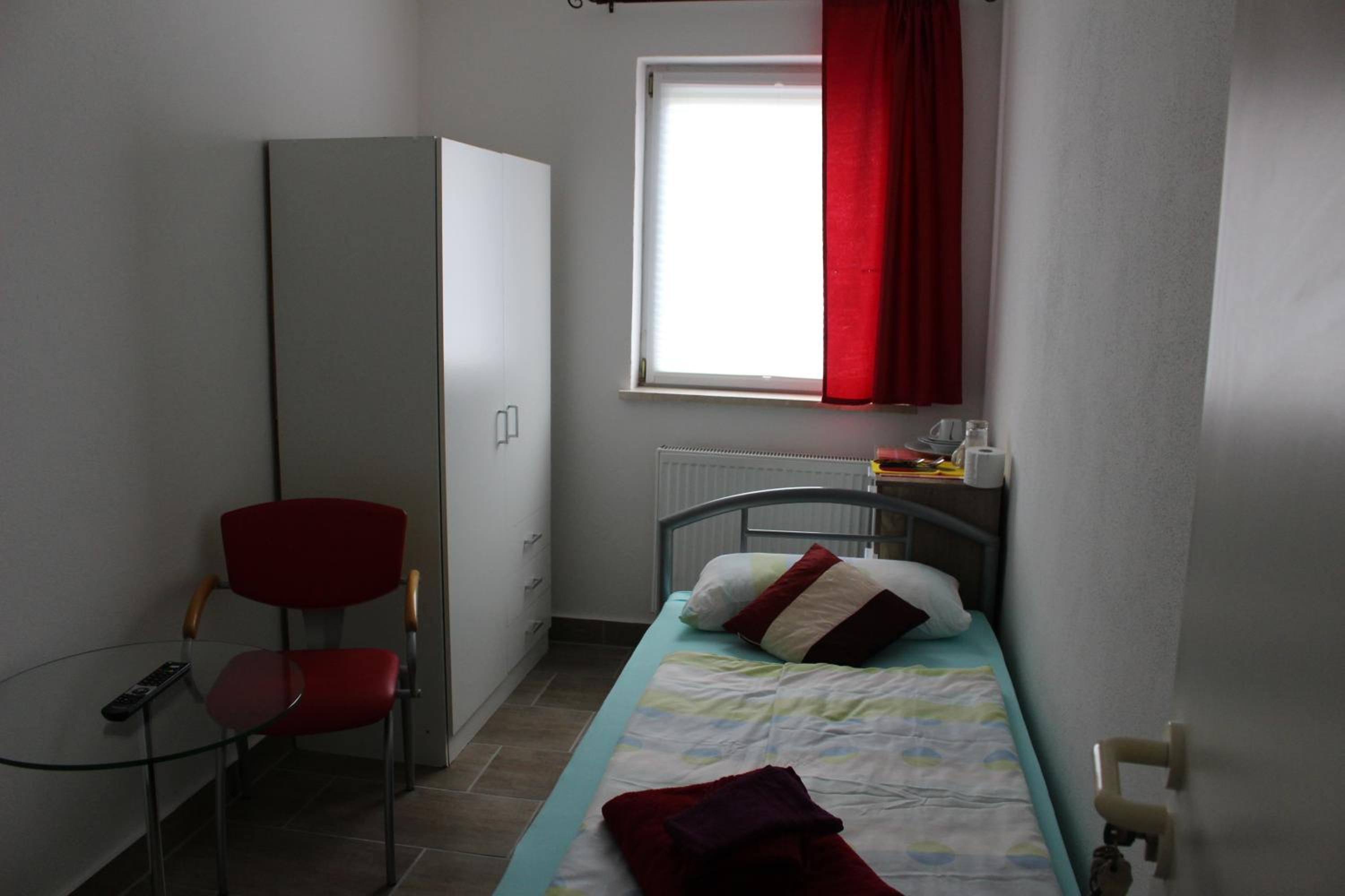 Photo 25