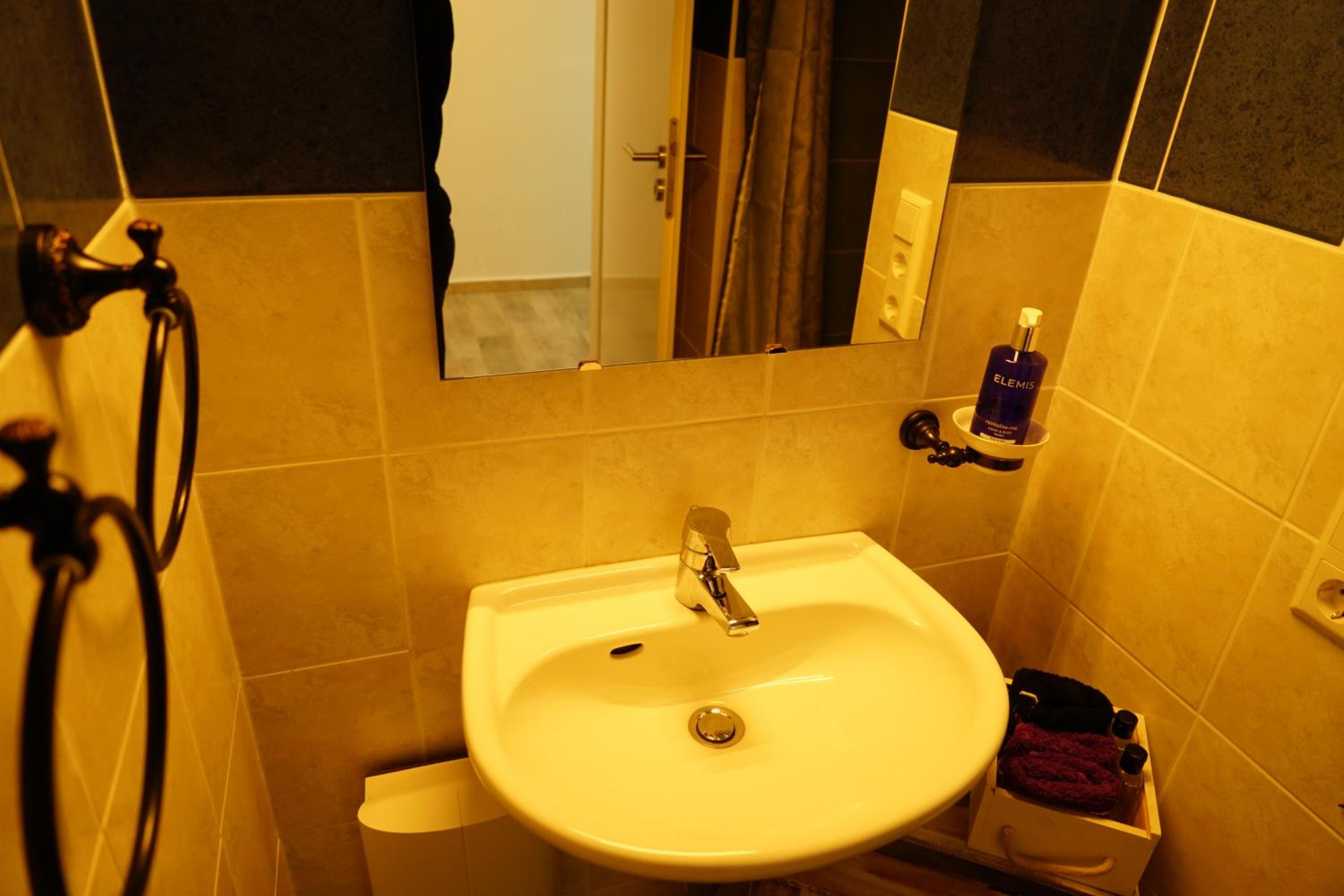 Photo 47