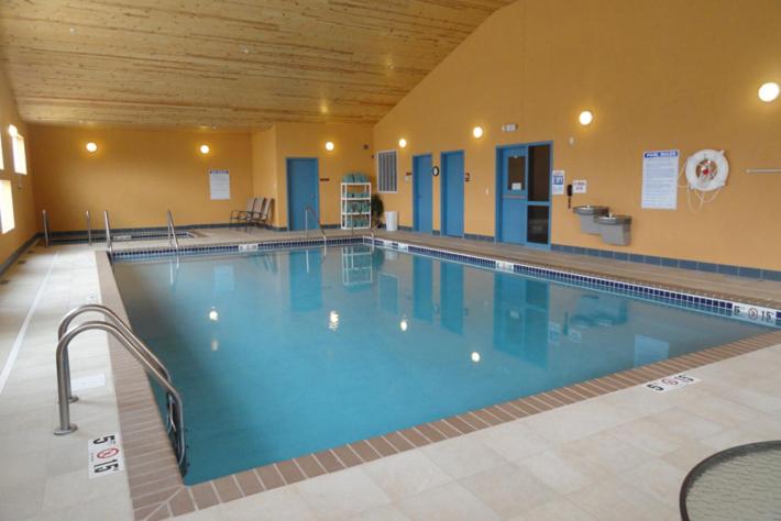 Canby Inn and Suites