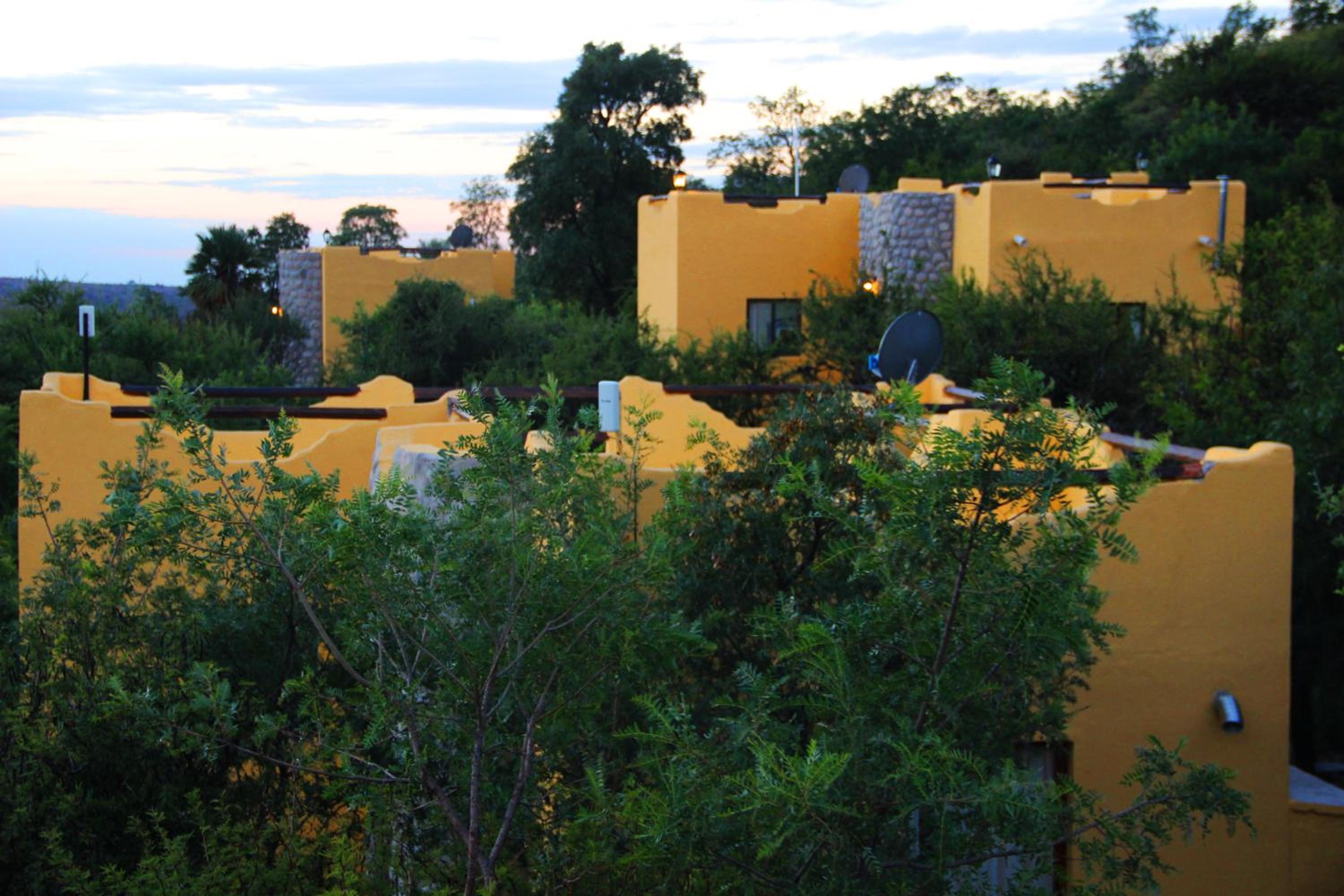 Hotel Cabañas El Arcano - Image 1