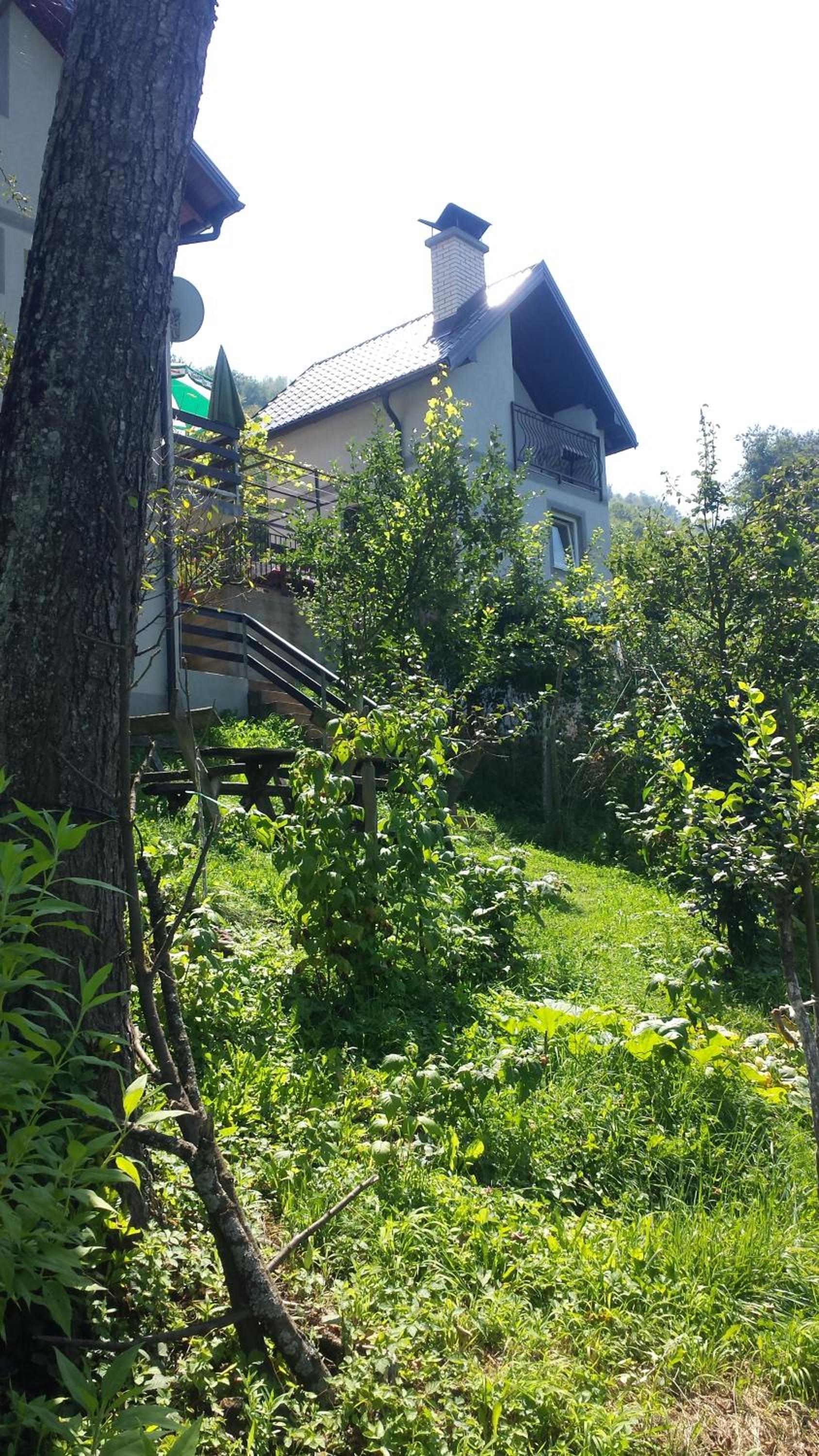 Vikendica pored Drine Foča
