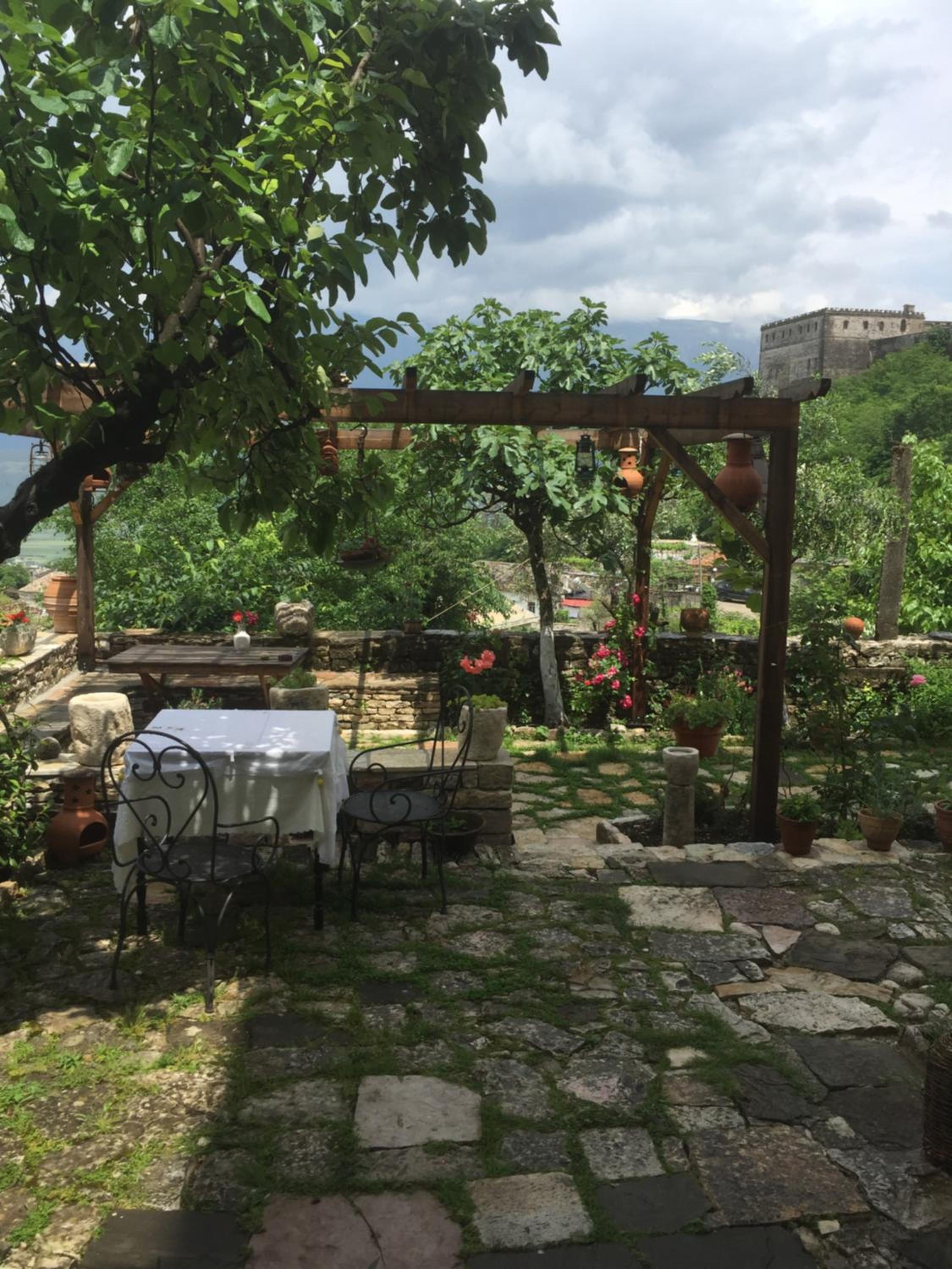Konaku Guest house