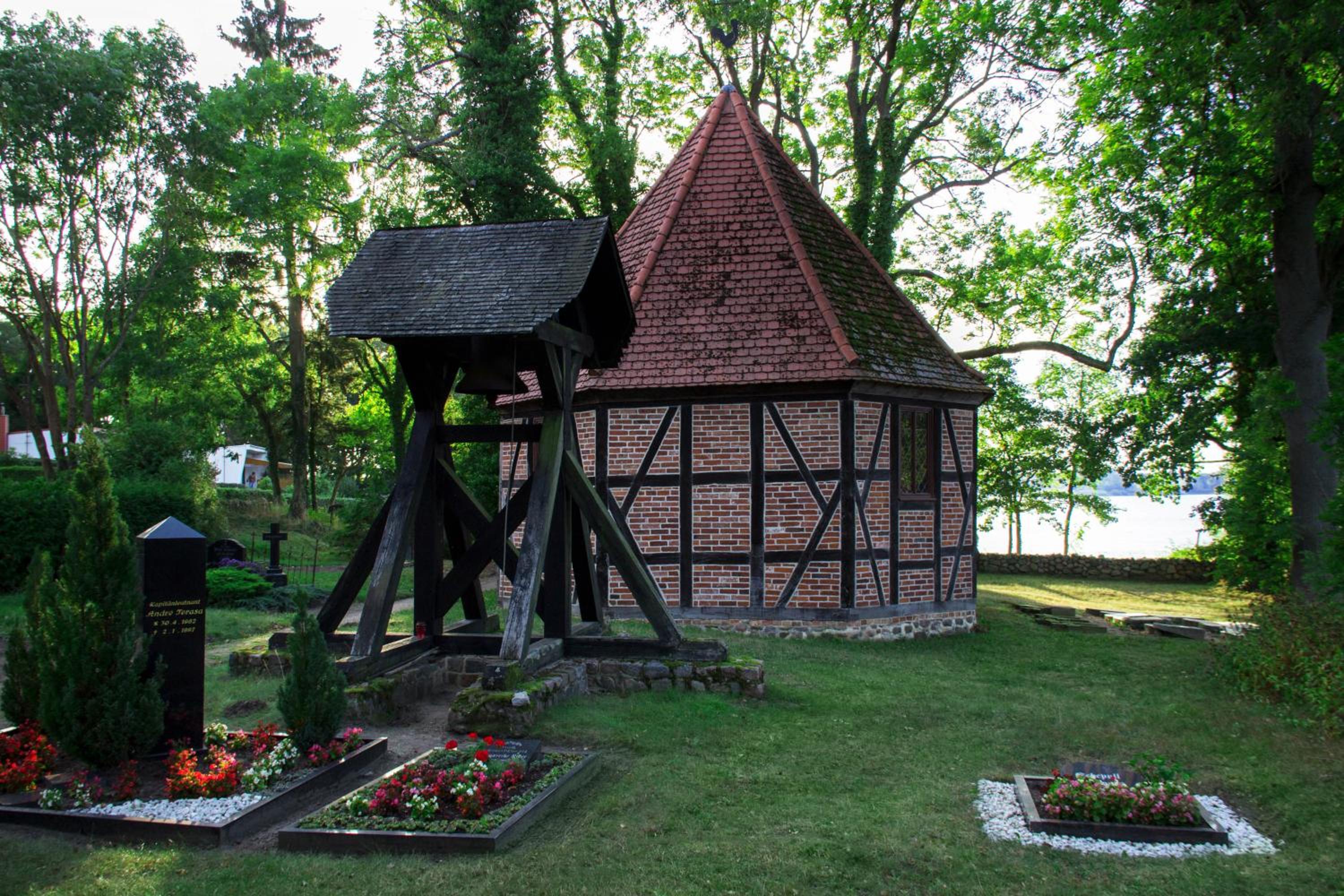 Photo 19