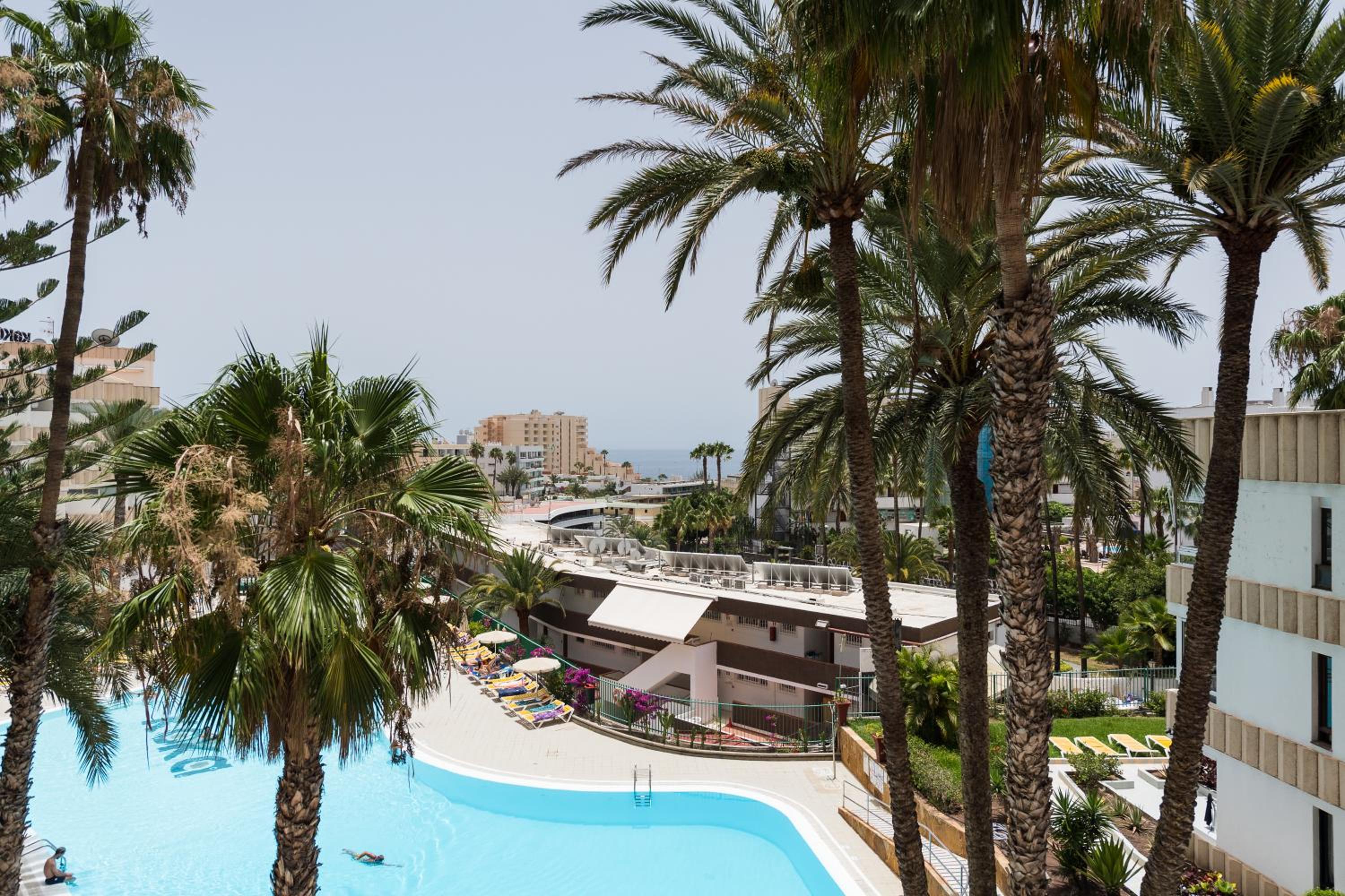 Apartamentos Karma view 3