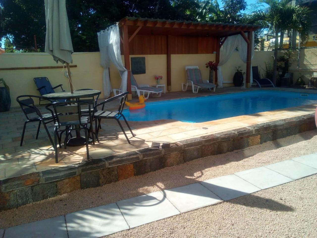 Jolie Villa Santa avec piscine view 4
